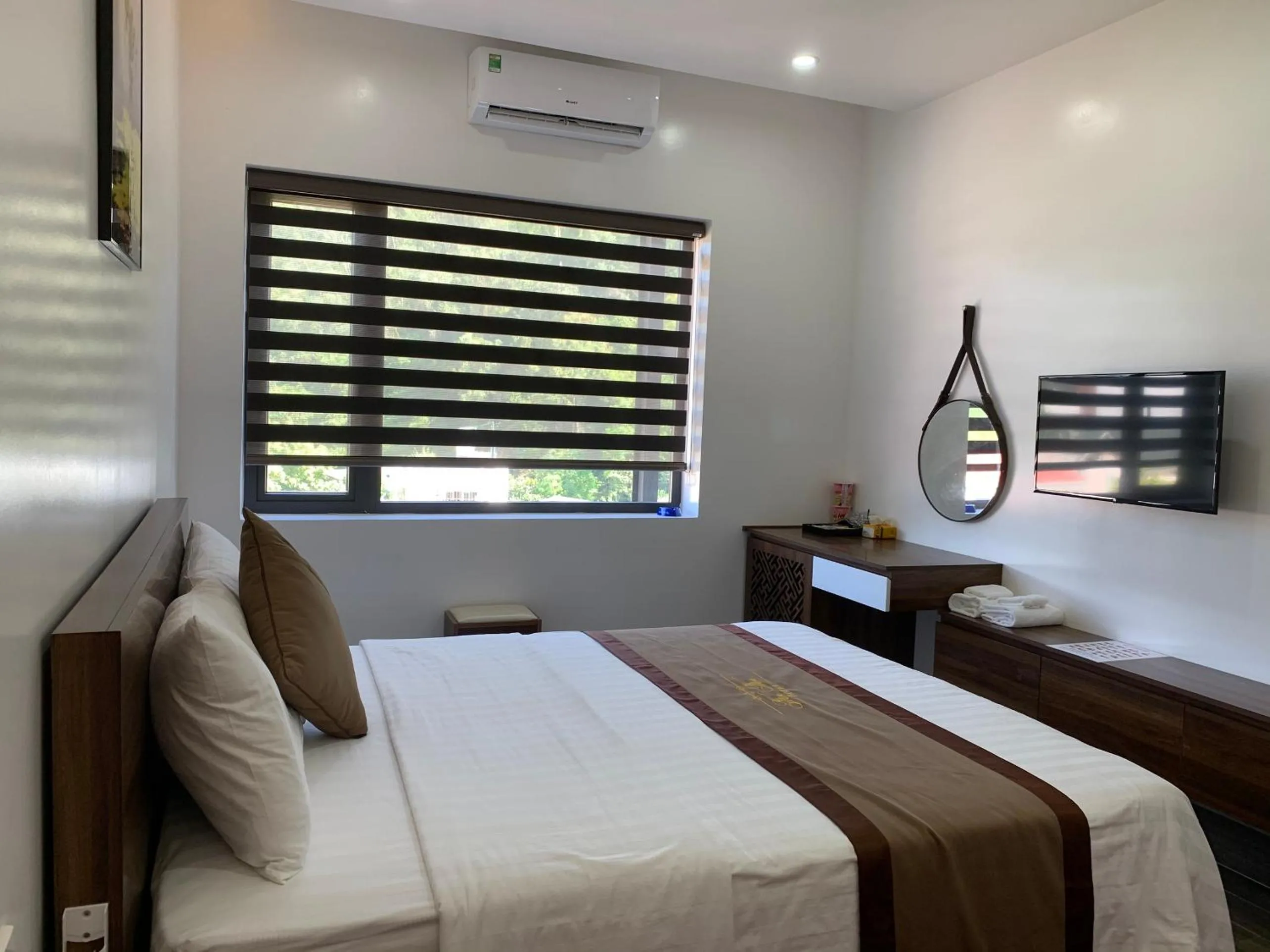 Bed in Win Win Hotel - Khách Sạn Hải Phòng