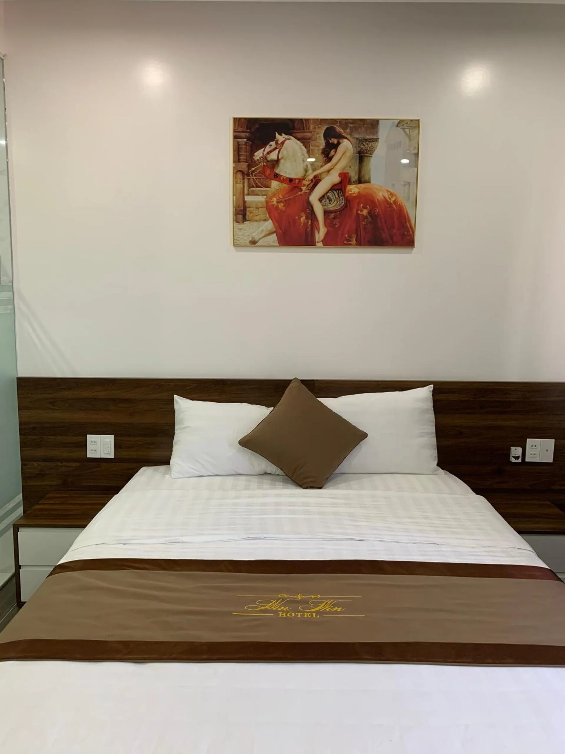 Bed in Win Win Hotel - Khách Sạn Hải Phòng