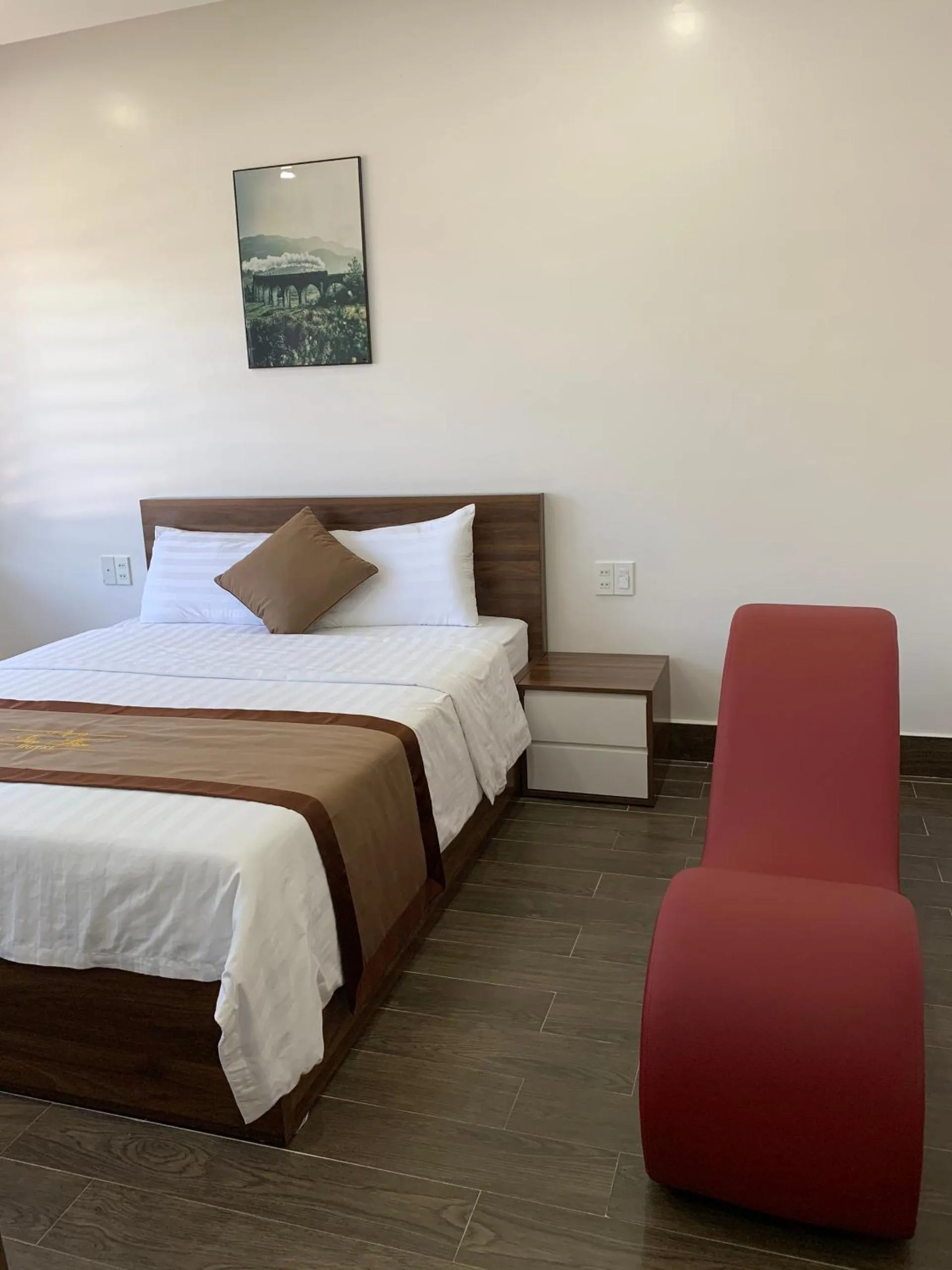 Bed in Win Win Hotel - Khách Sạn Hải Phòng