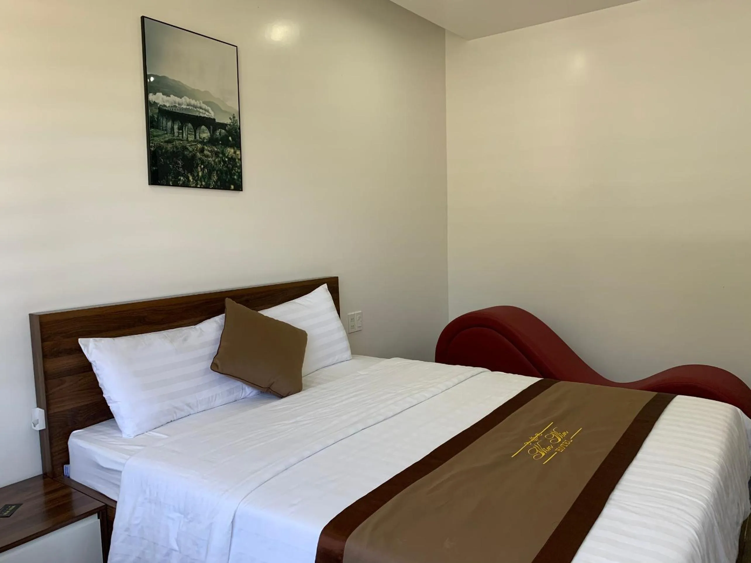 Bed in Win Win Hotel - Khách Sạn Hải Phòng