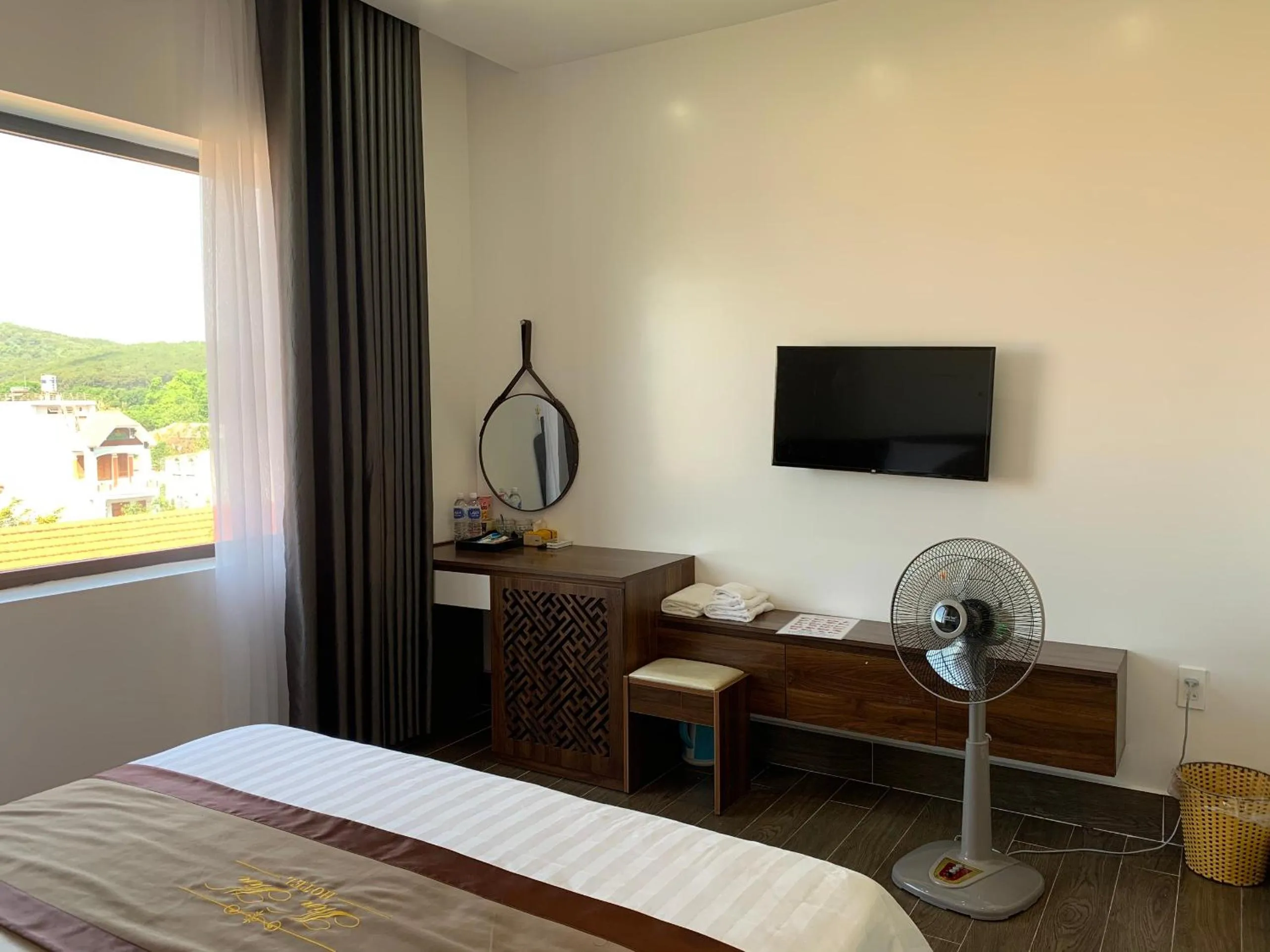 Bed in Win Win Hotel - Khách Sạn Hải Phòng