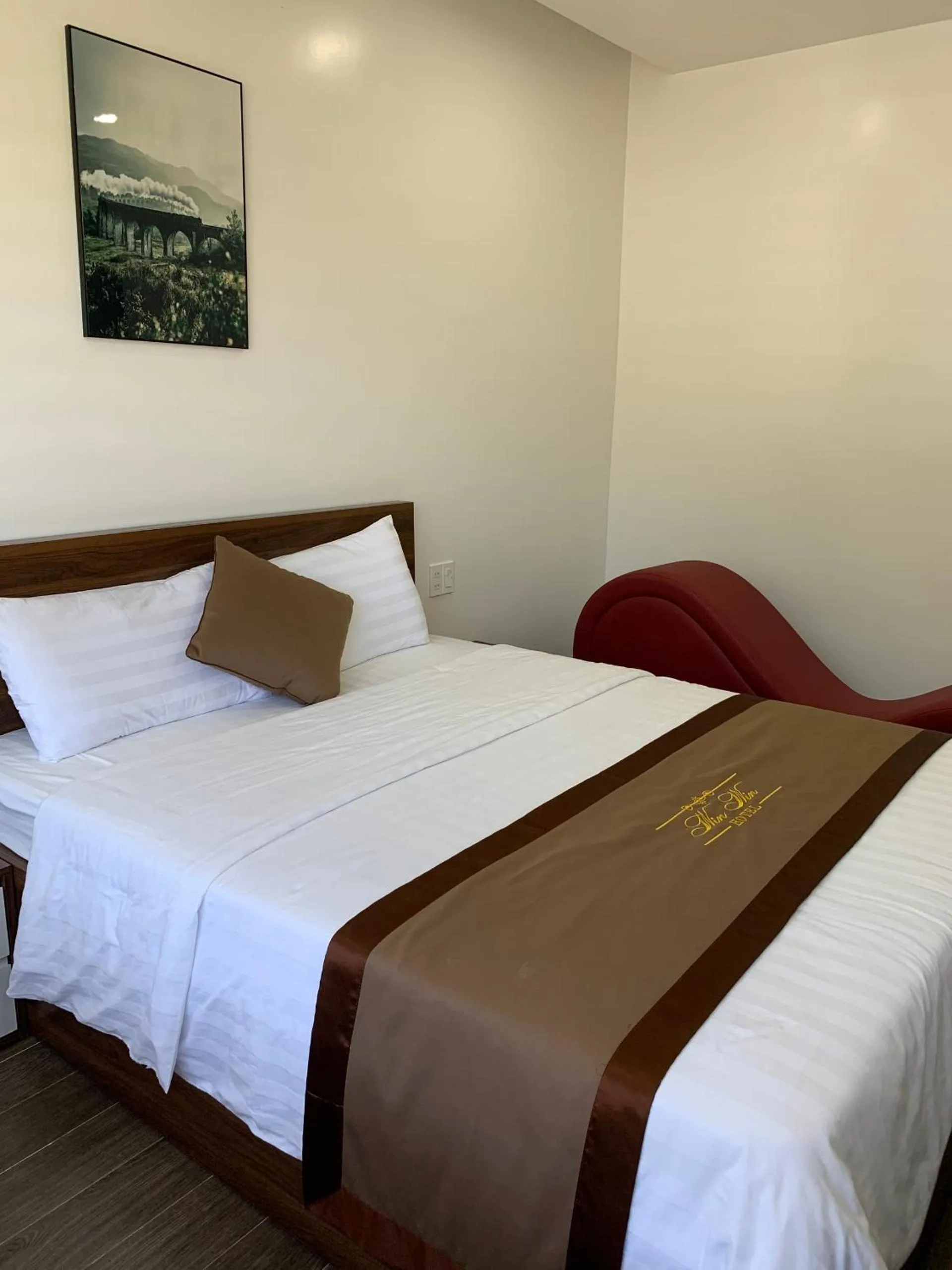 Bed in Win Win Hotel - Khách Sạn Hải Phòng