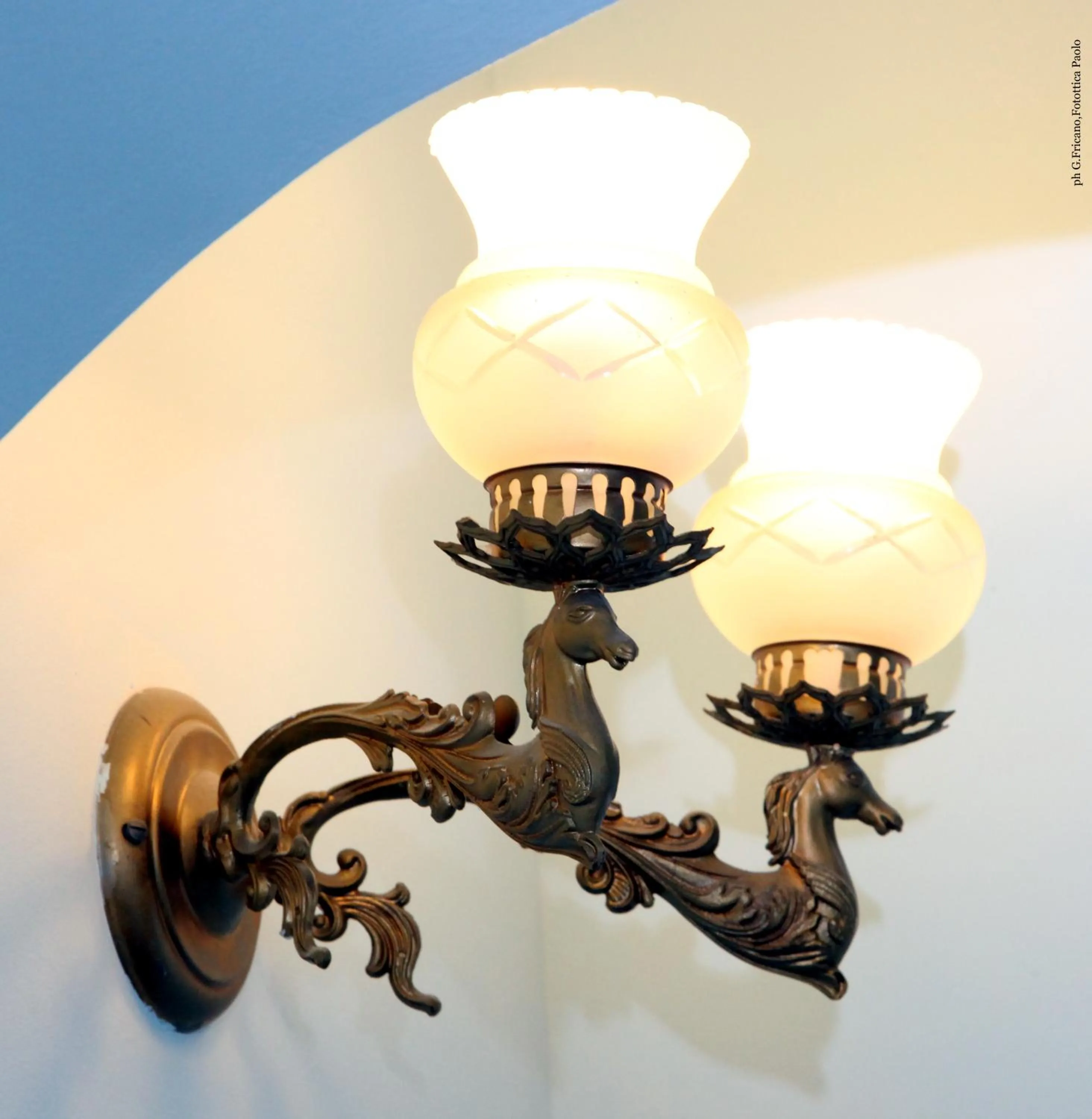 Decorative detail in Donna Lia