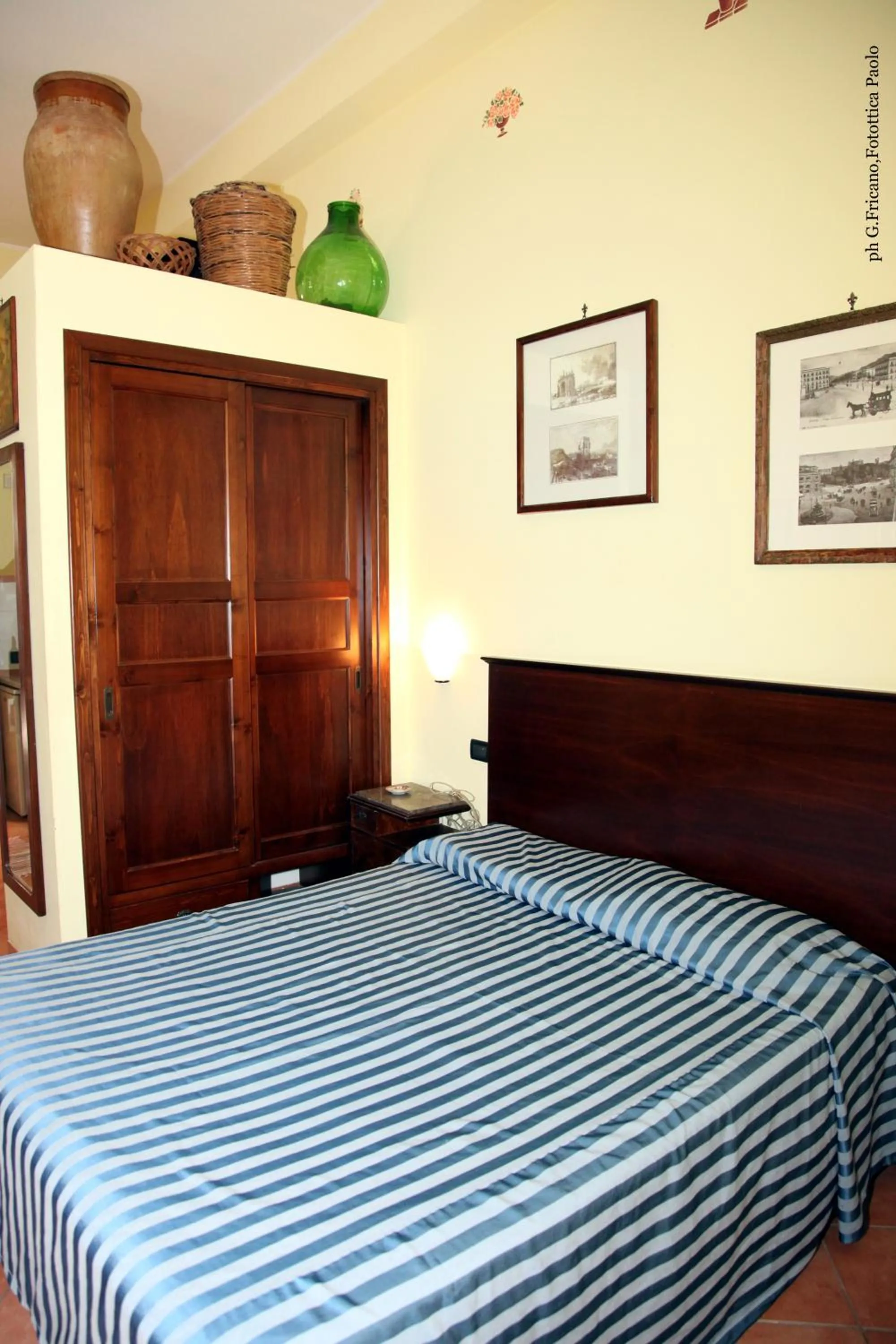 Bed in Donna Lia