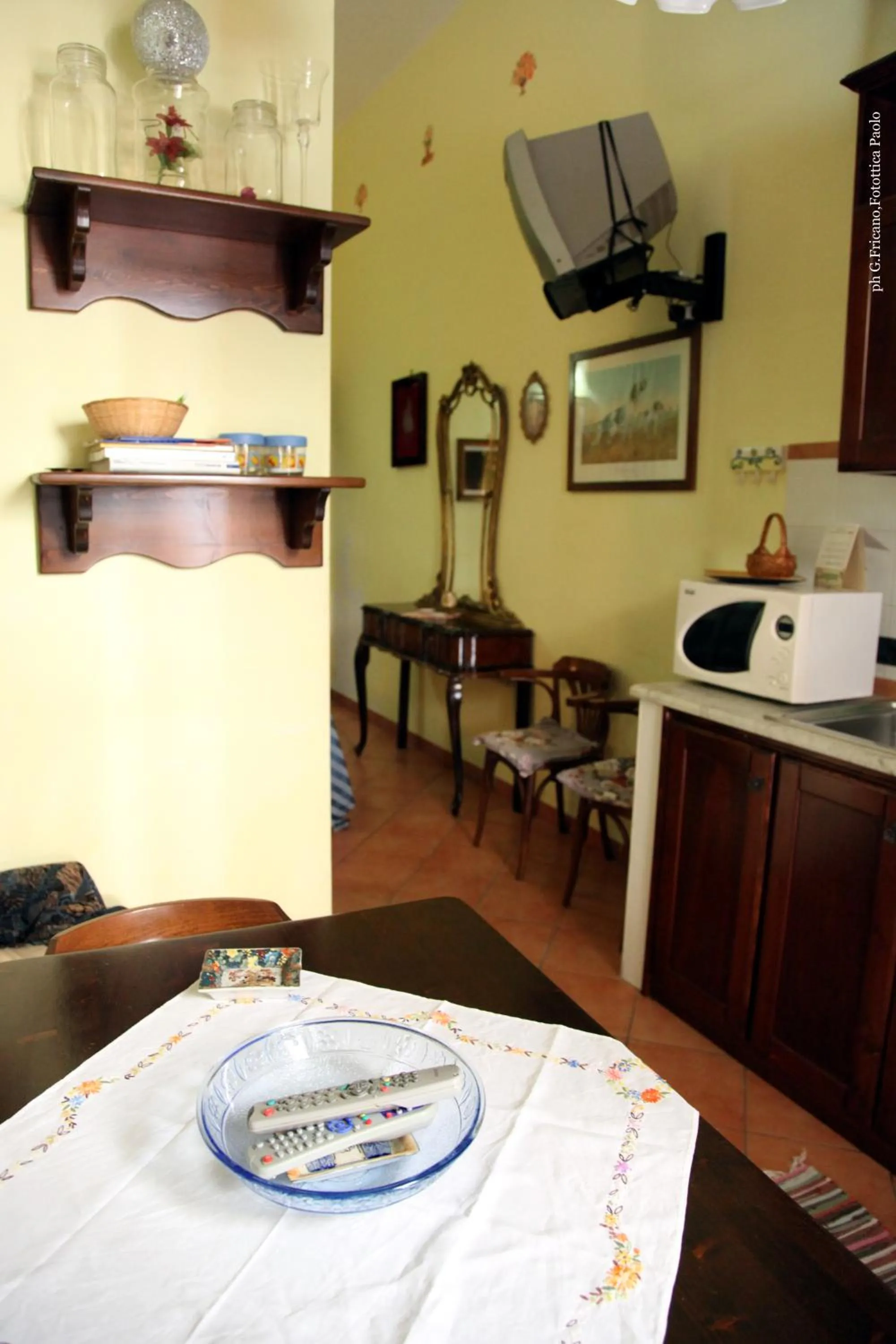 Photo of the whole room in Donna Lia