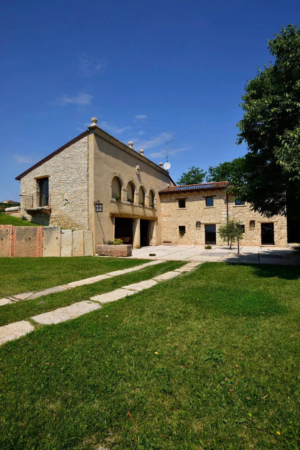 Property building in Tenuta Le Cave