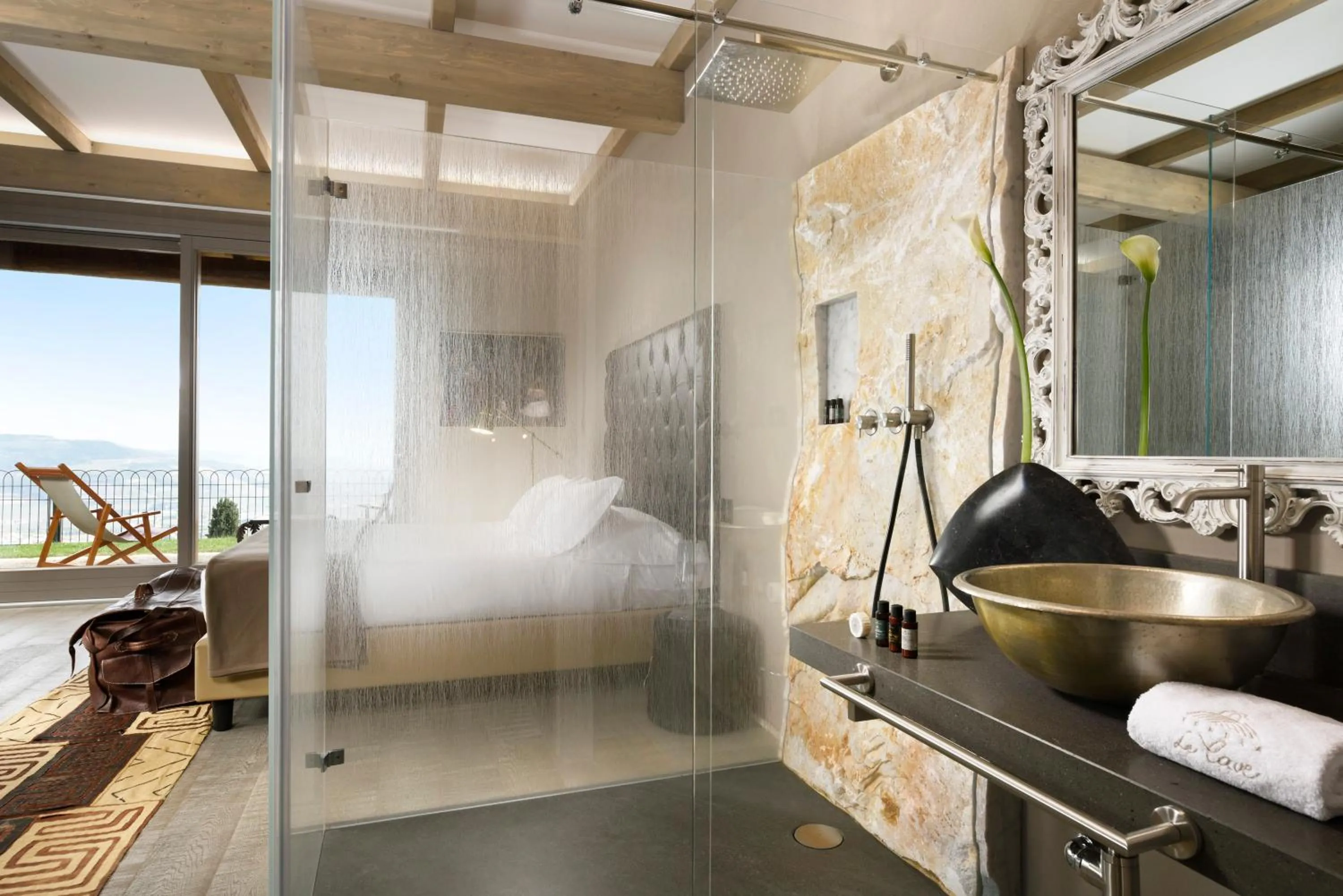 Shower in Tenuta Le Cave