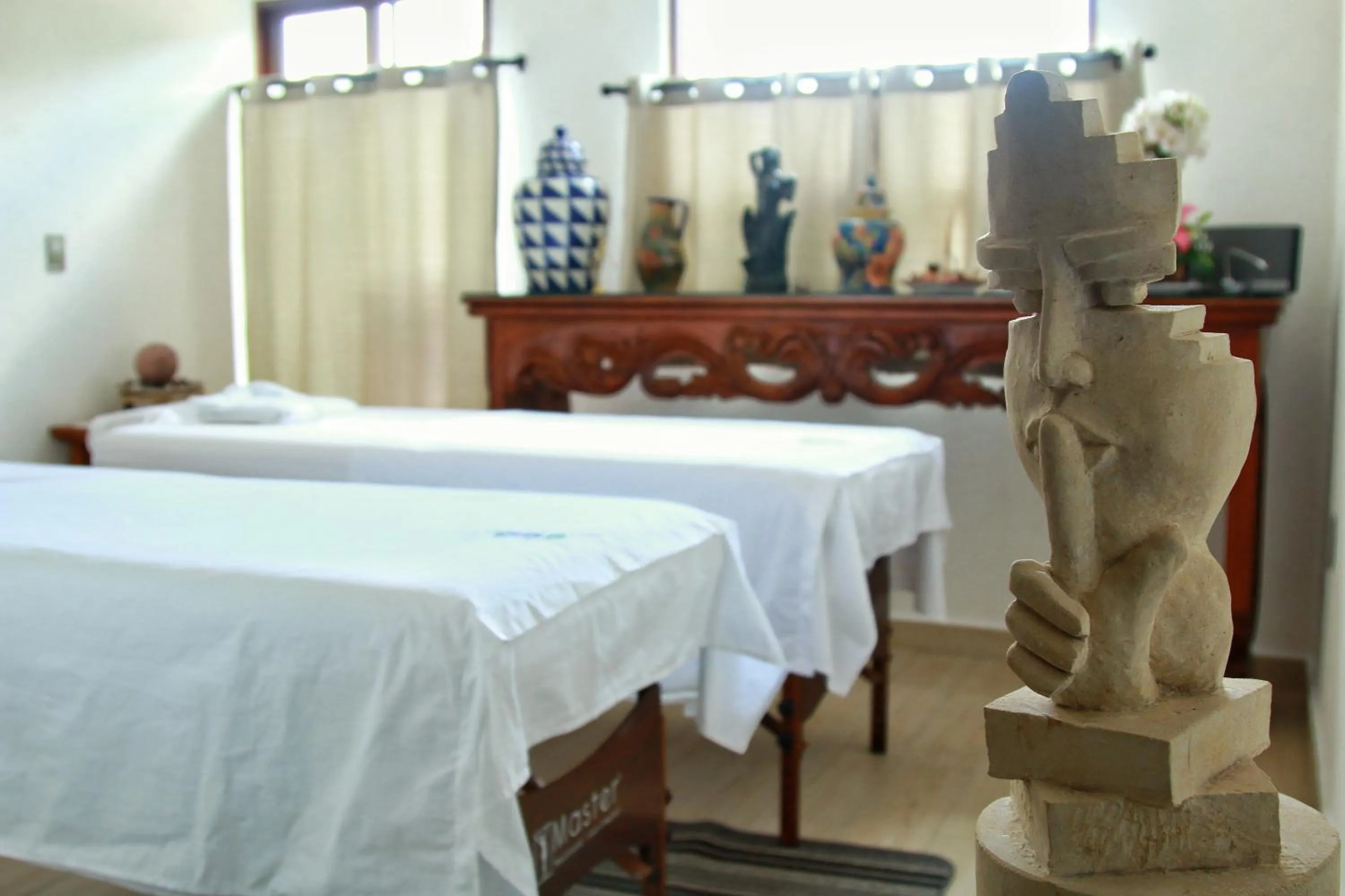 Massage in Hotel Concierge Flor y Canto