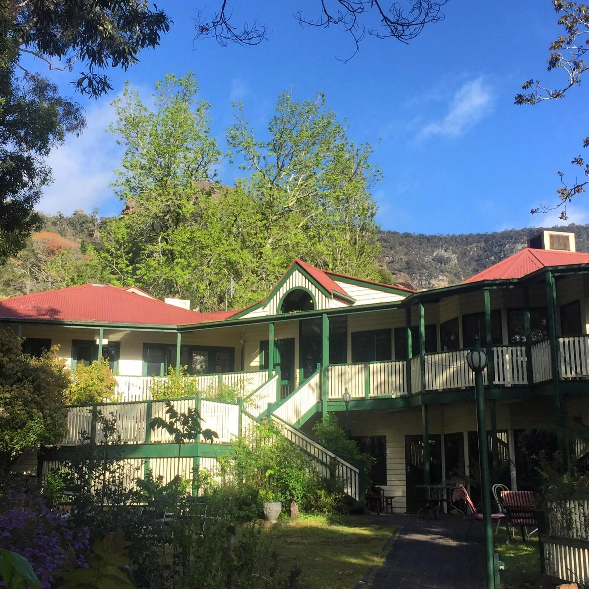 Property building in Halls Gap Tavern