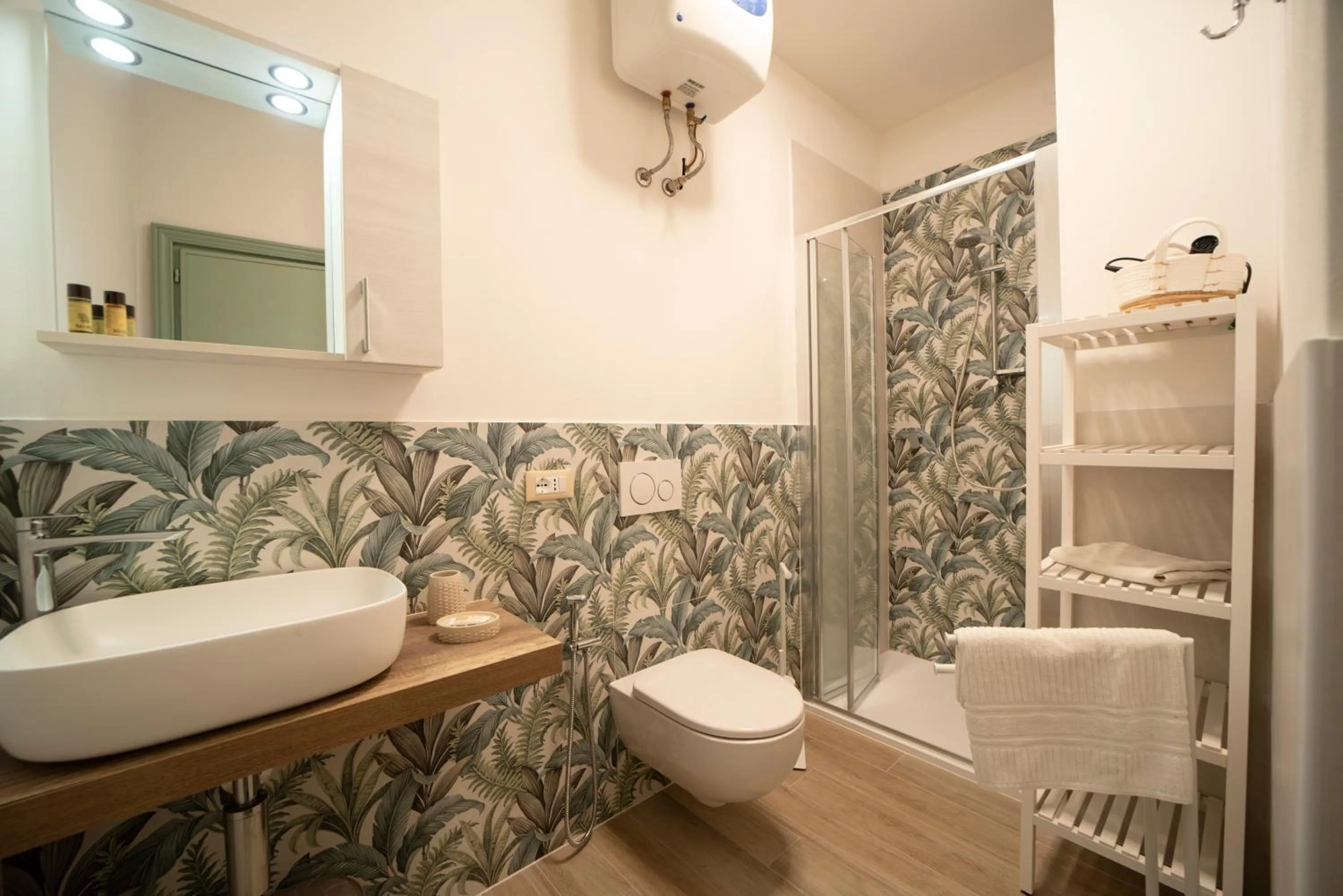 Shower in Residence Le Grazie Est