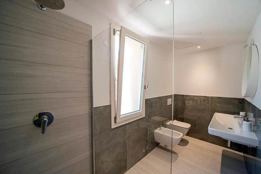 Bathroom in Residence Le Grazie Est