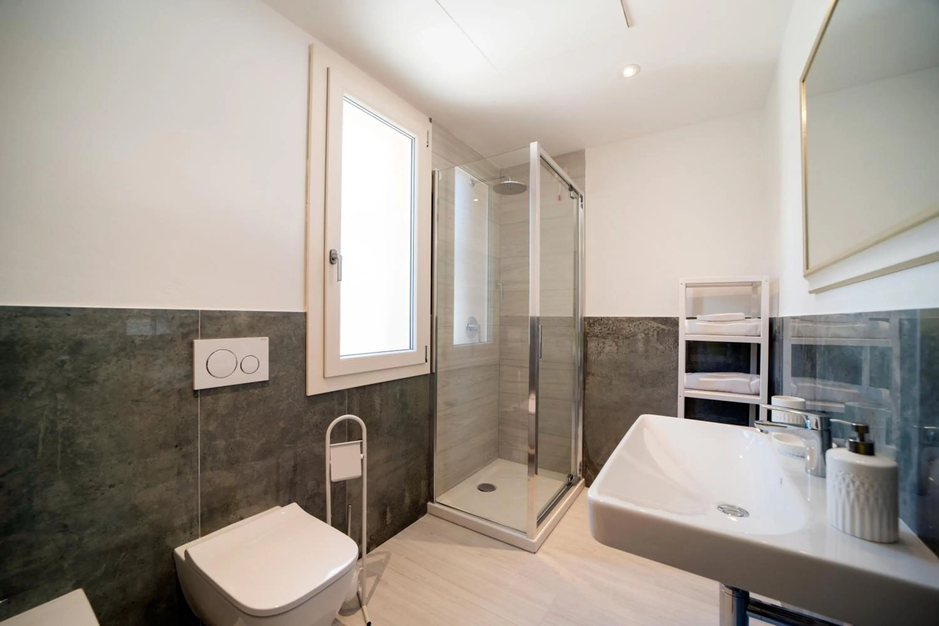 Bathroom in Residence Le Grazie Est