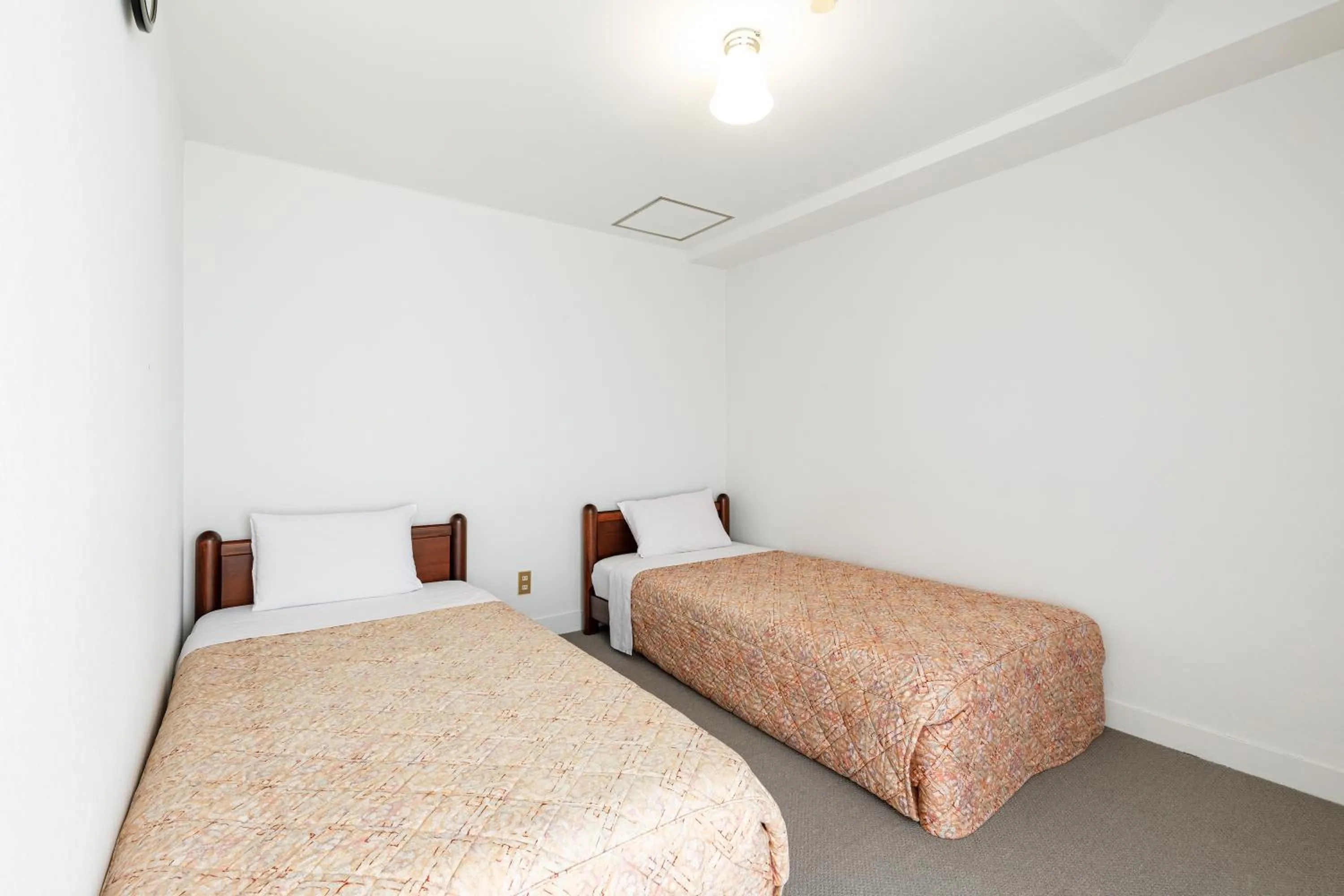 Photo of the whole room, Bed in Hotel WWJ