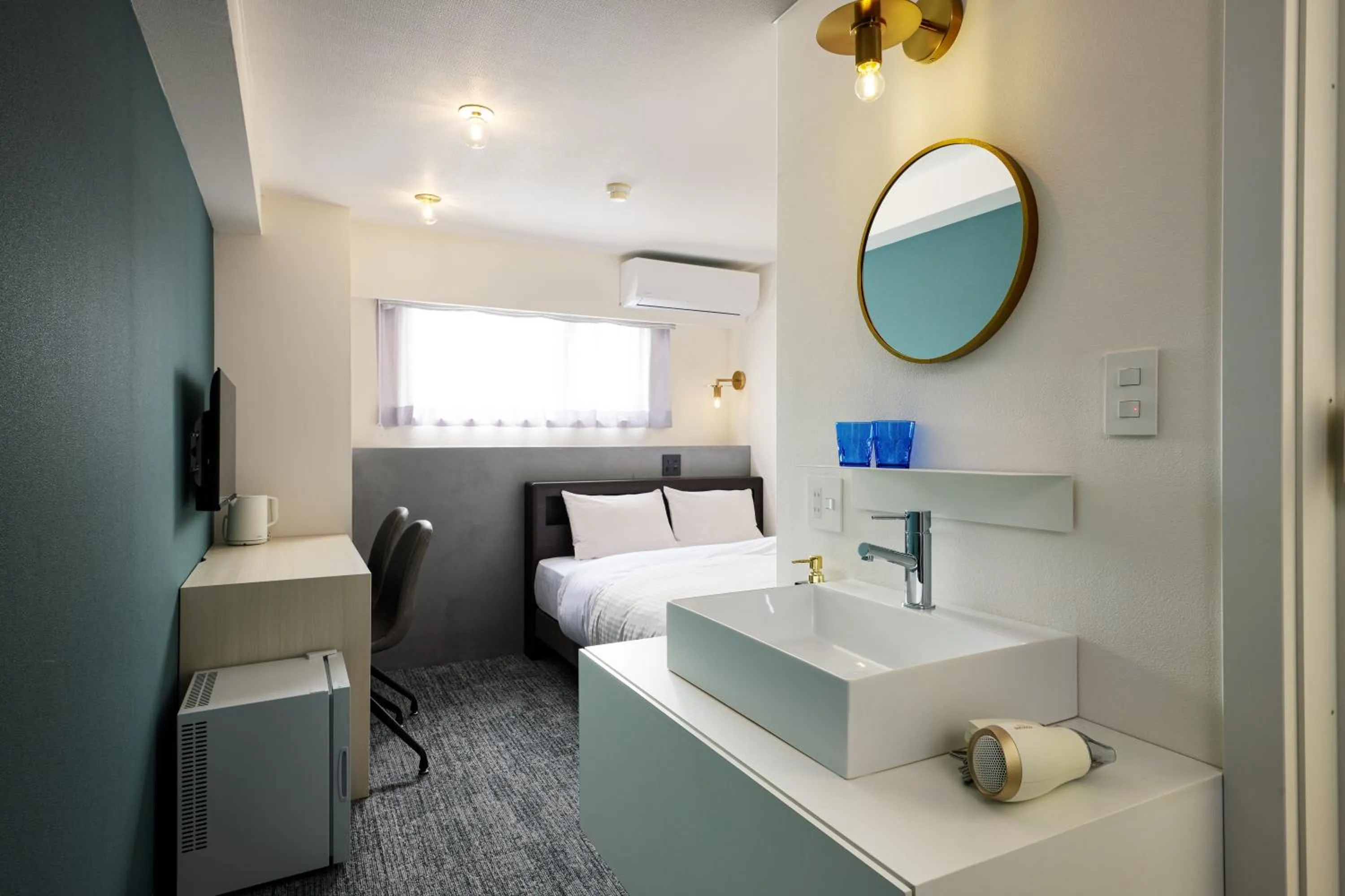 Photo of the whole room, Bed in Hotel WWJ