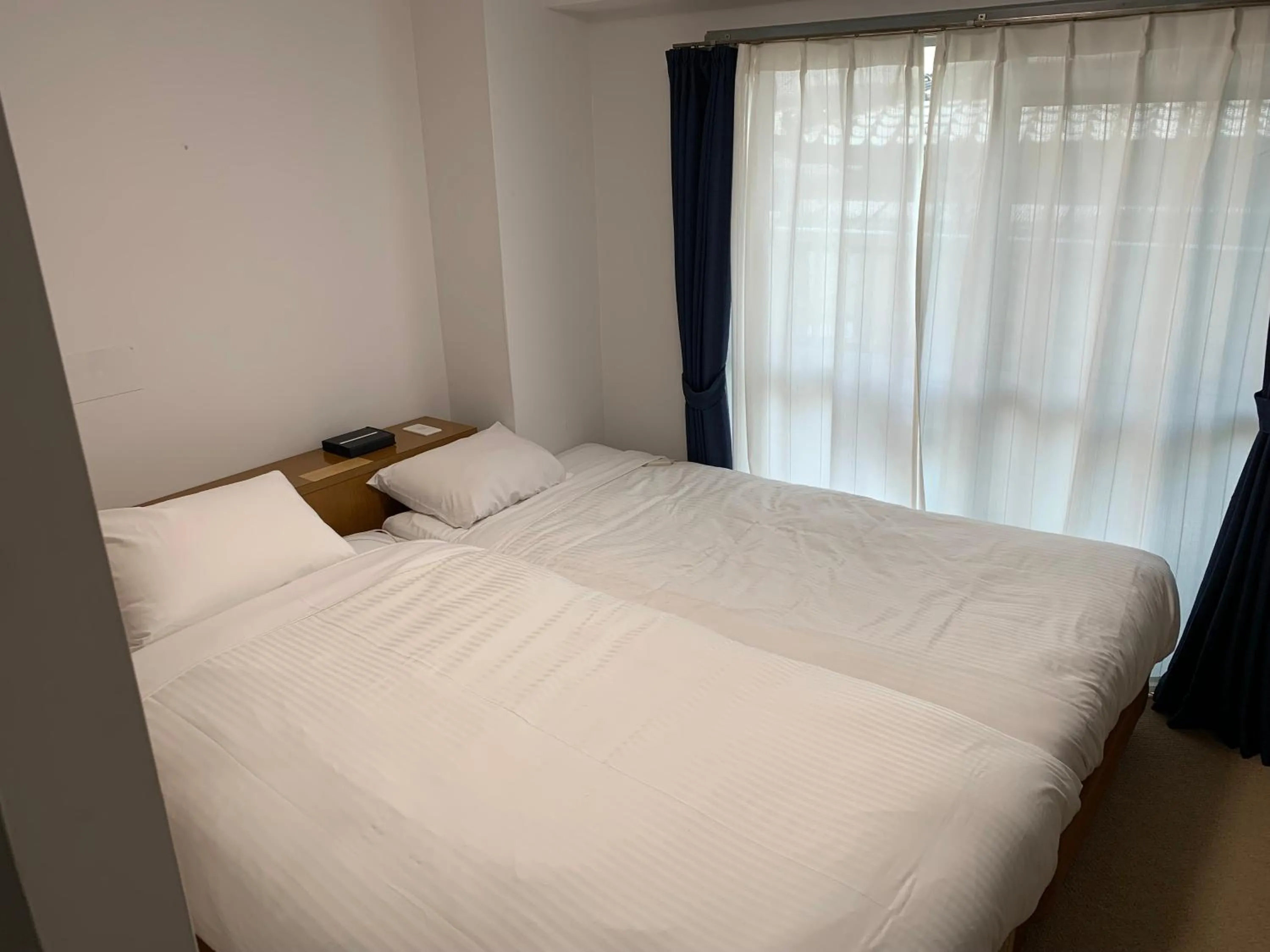 Photo of the whole room, Bed in Hotel WWJ