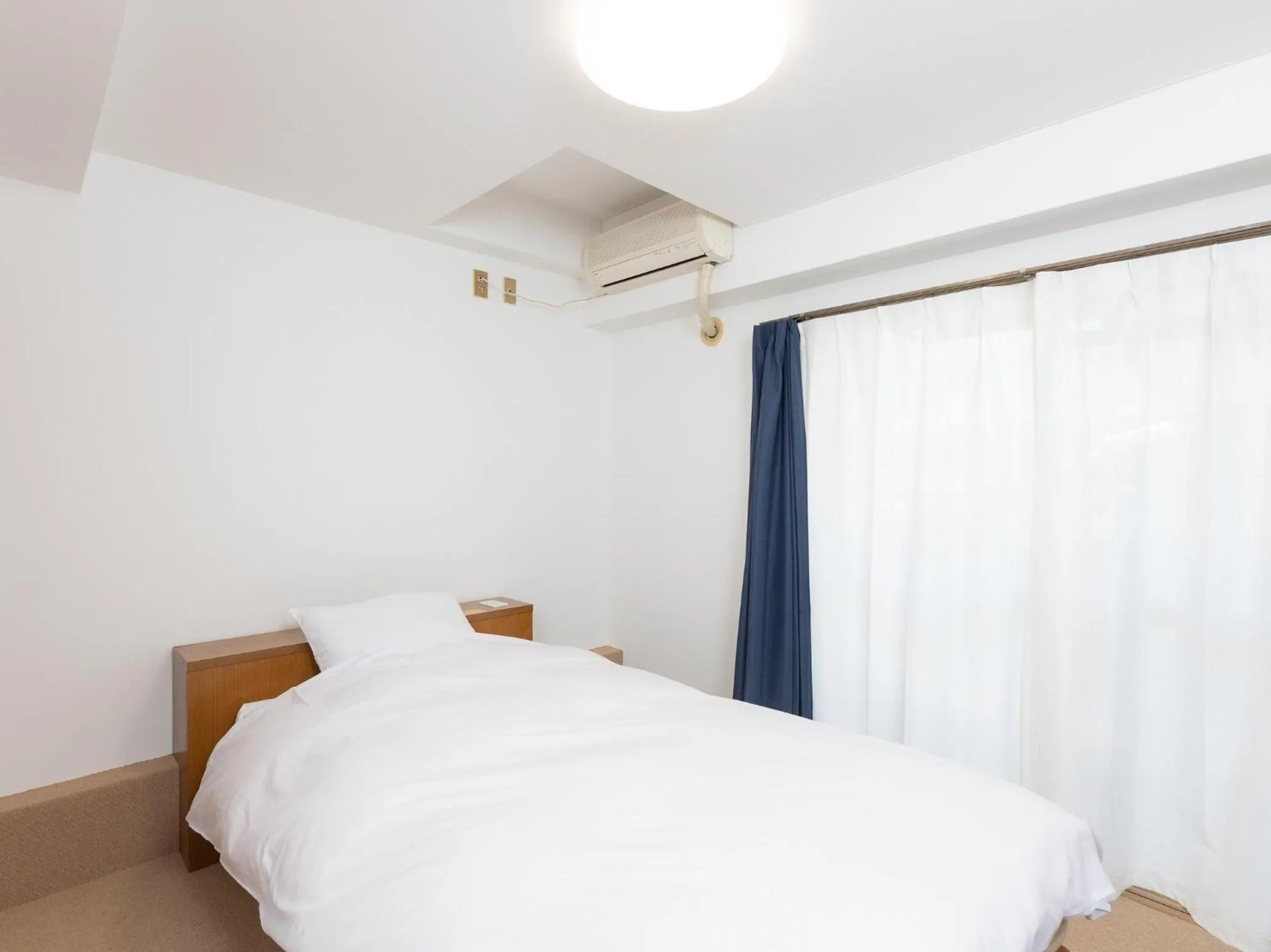 Photo of the whole room, Bed in Hotel WWJ