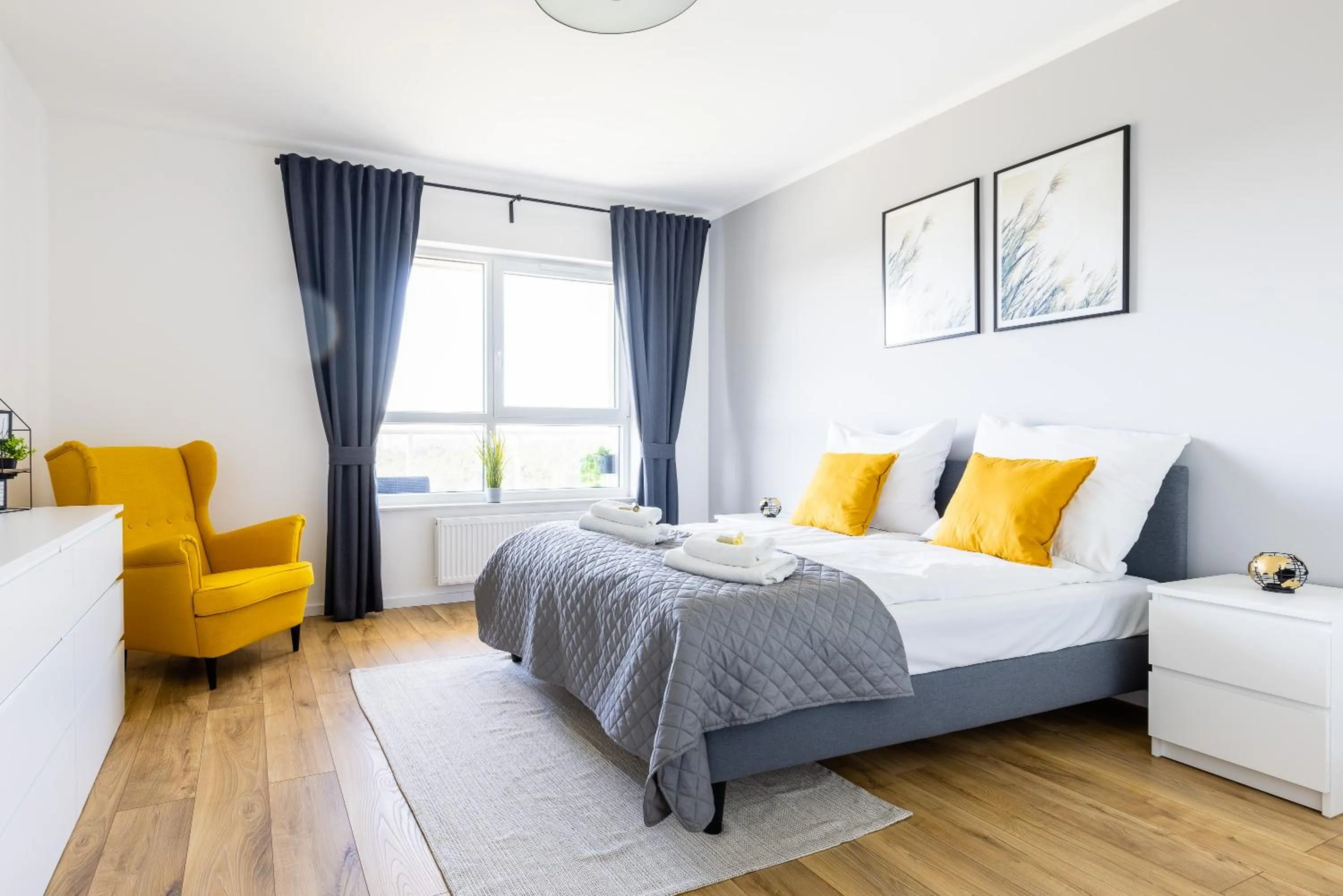 Bedroom, Bed in Symphony Baltica Towers Apartamenty