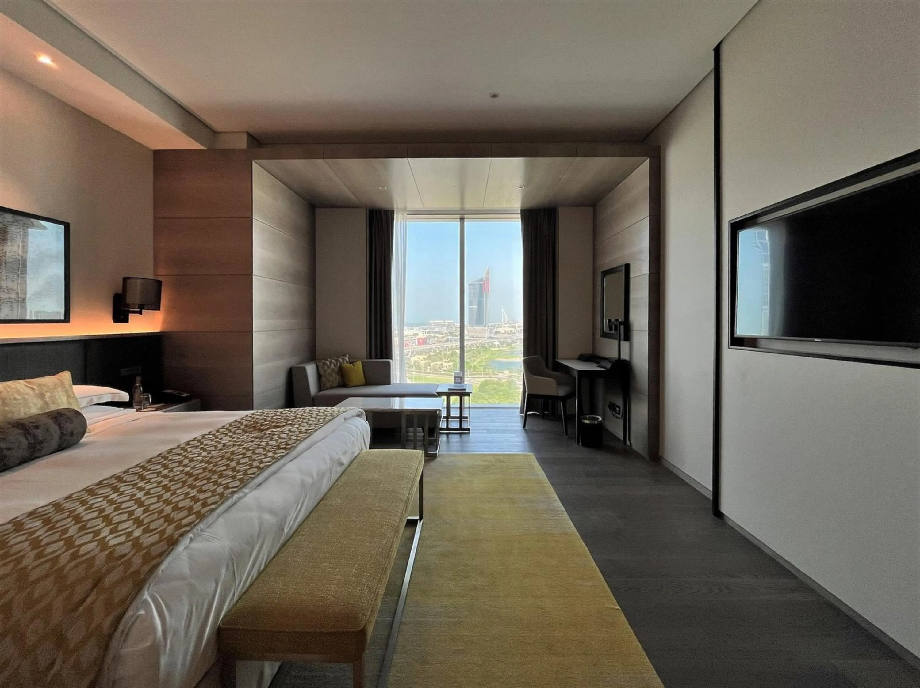 Bedroom, Bed in Taj Jumeirah Lakes Towers