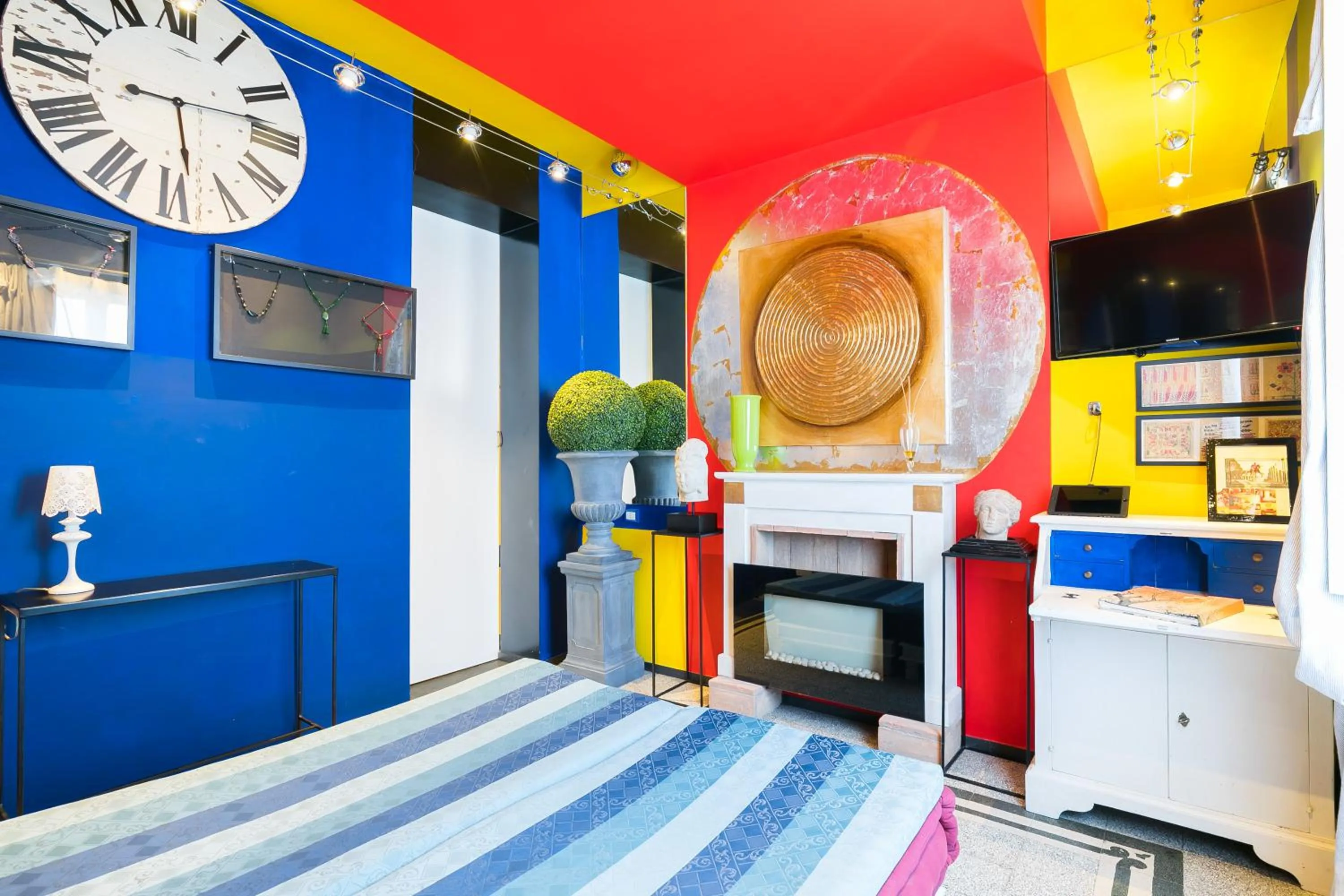 Communal lounge/ TV room, Bed in Appartamenti MarcoAurelio49