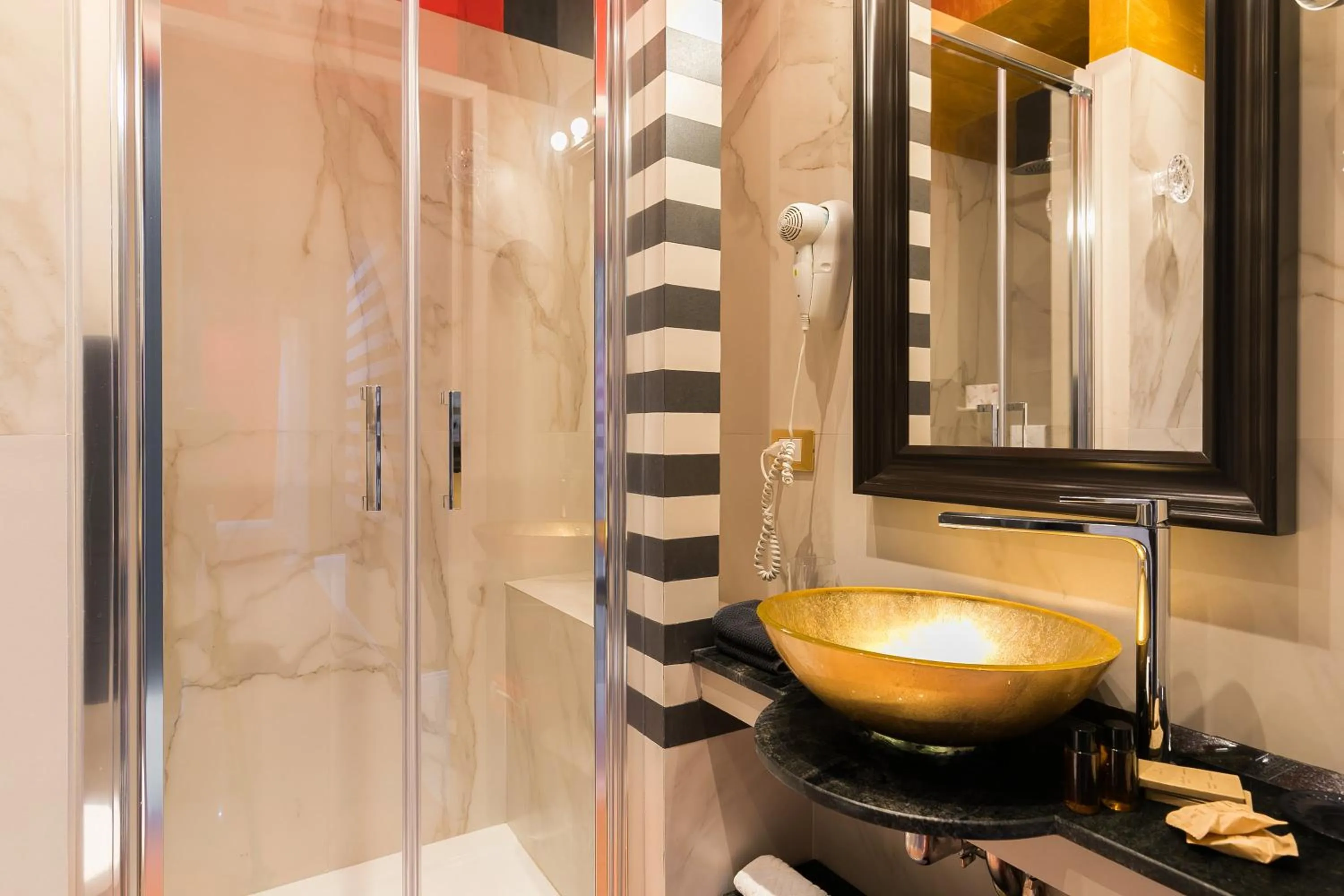 Shower in Appartamenti MarcoAurelio49