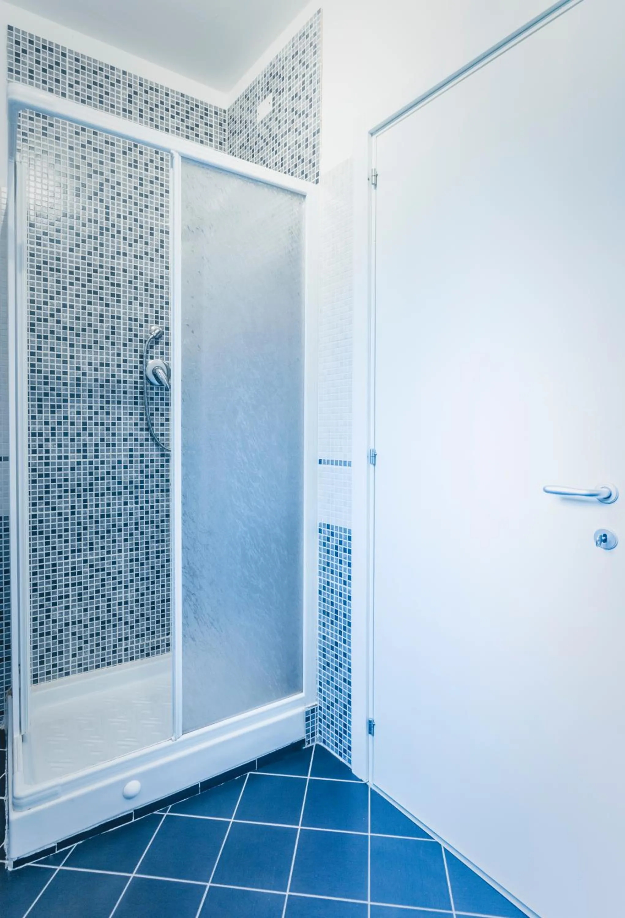 Bathroom in La Postale