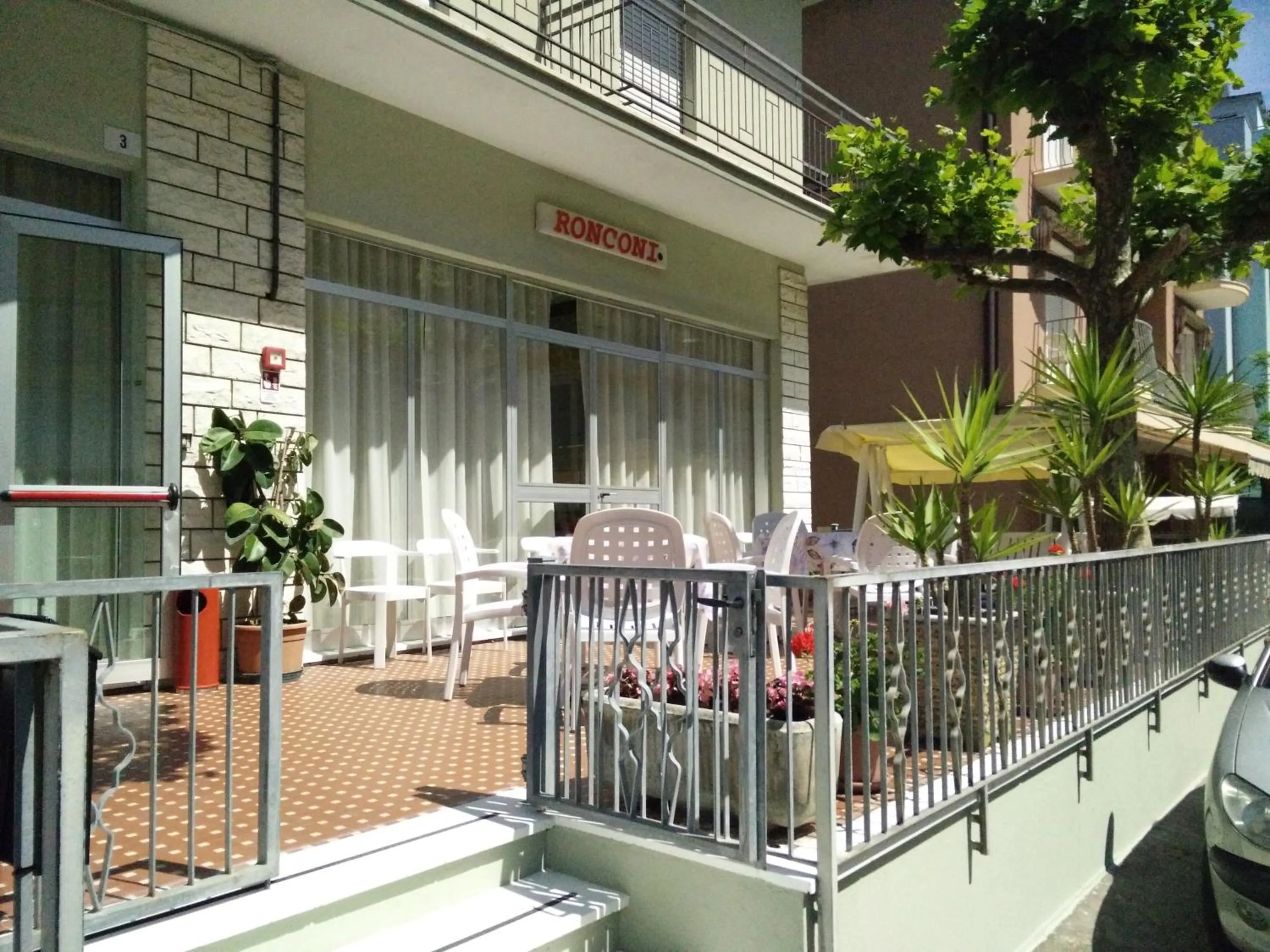 Patio in Hotel Ronconi