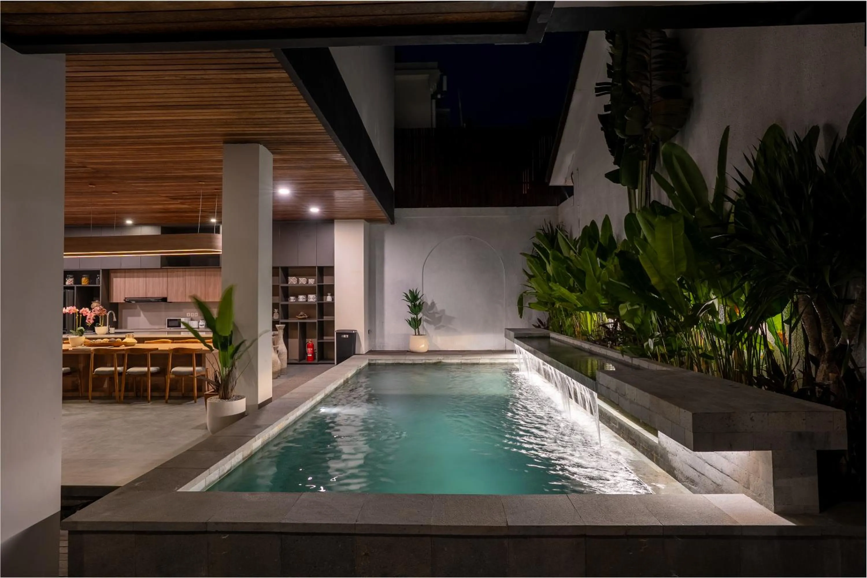 Swimming pool in Ratan Uluwatu Hotel and Villas