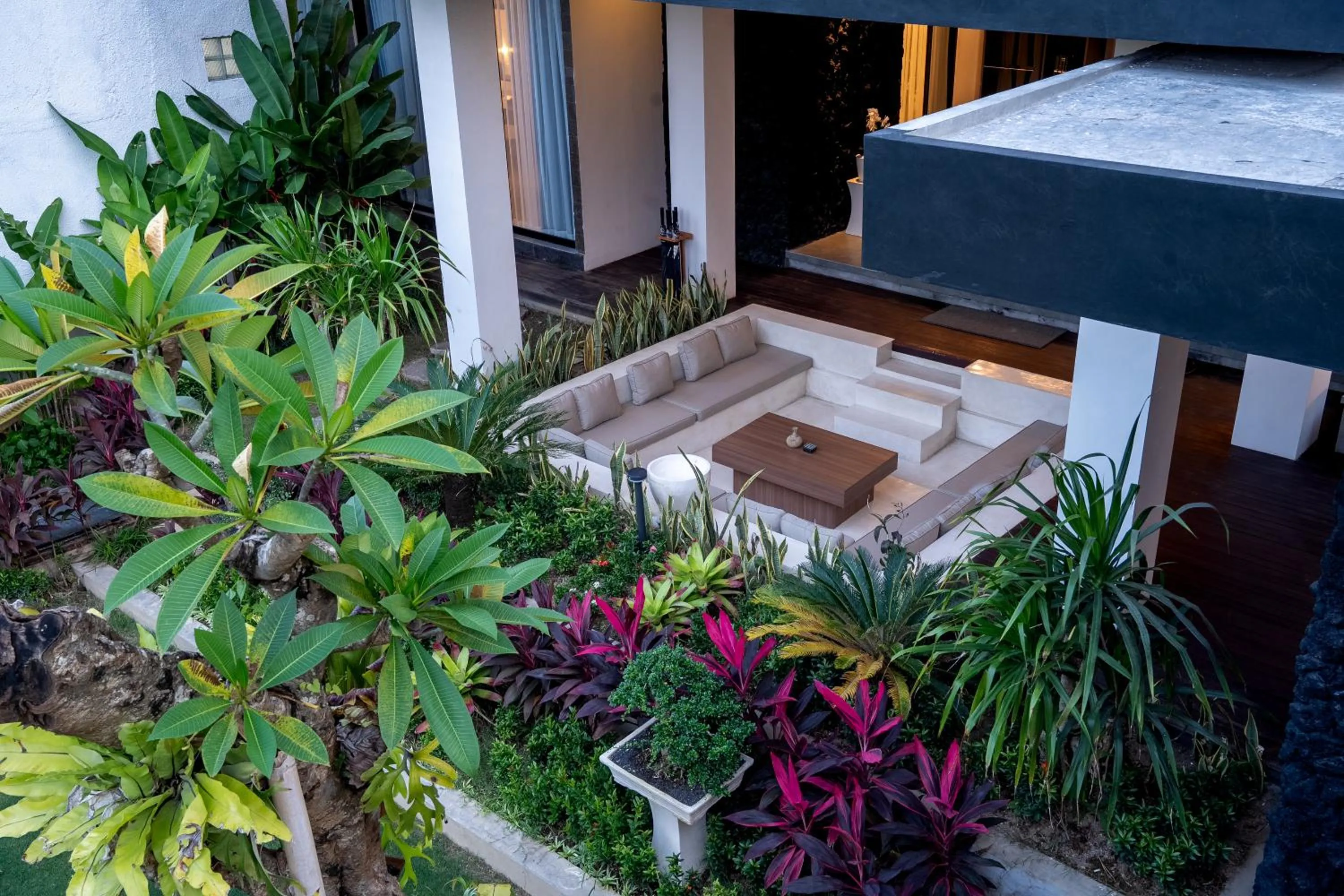 Ratan Uluwatu Hotel and Villas