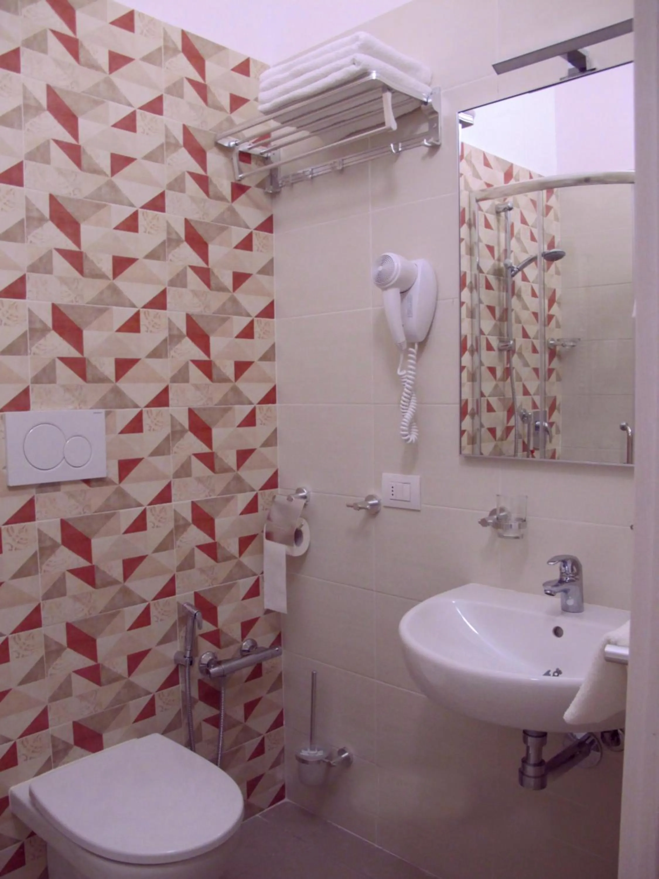 Toilet in Santa Barbara hotel & apartments