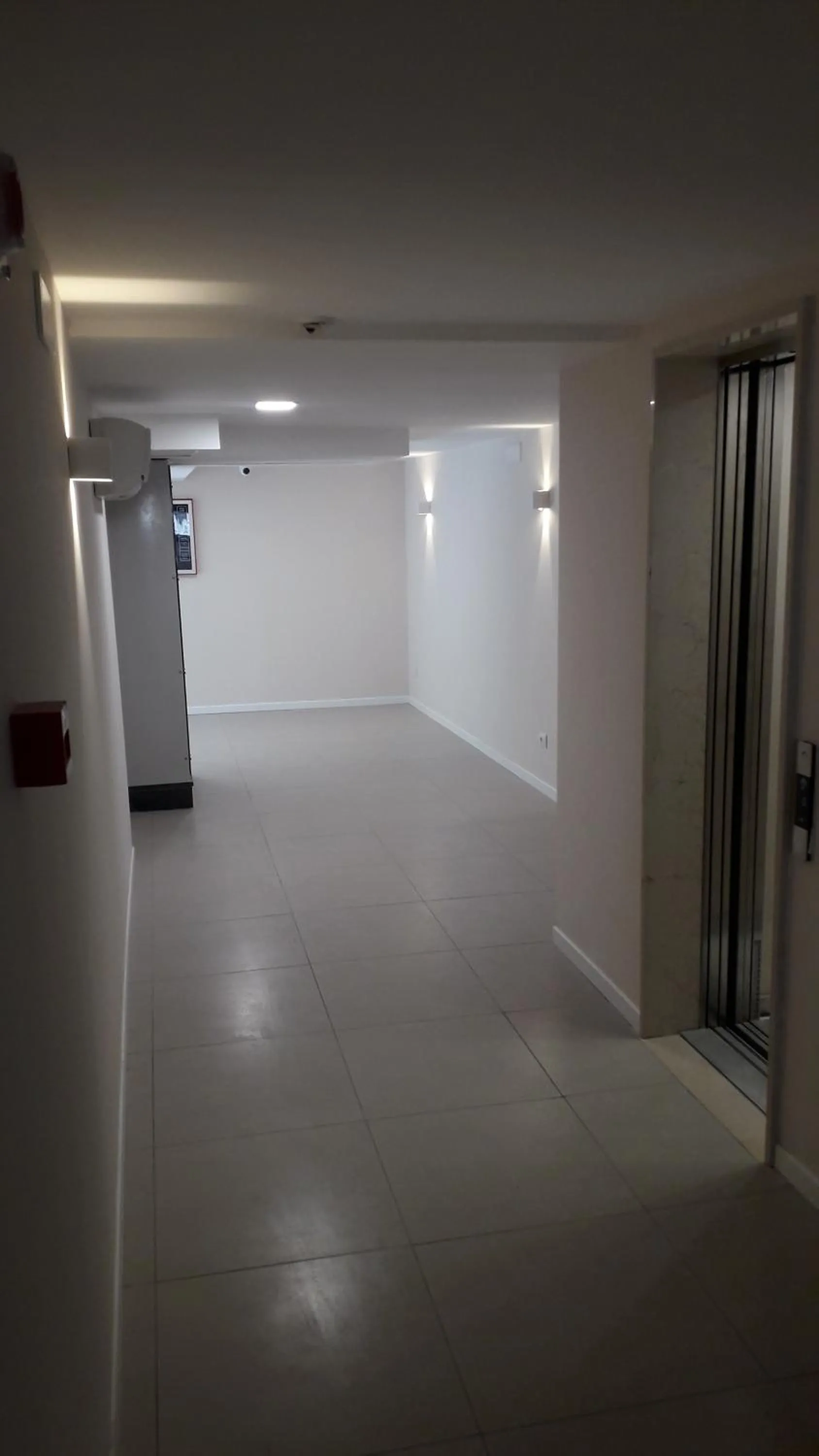 Property building in Santa Barbara hotel & apartments