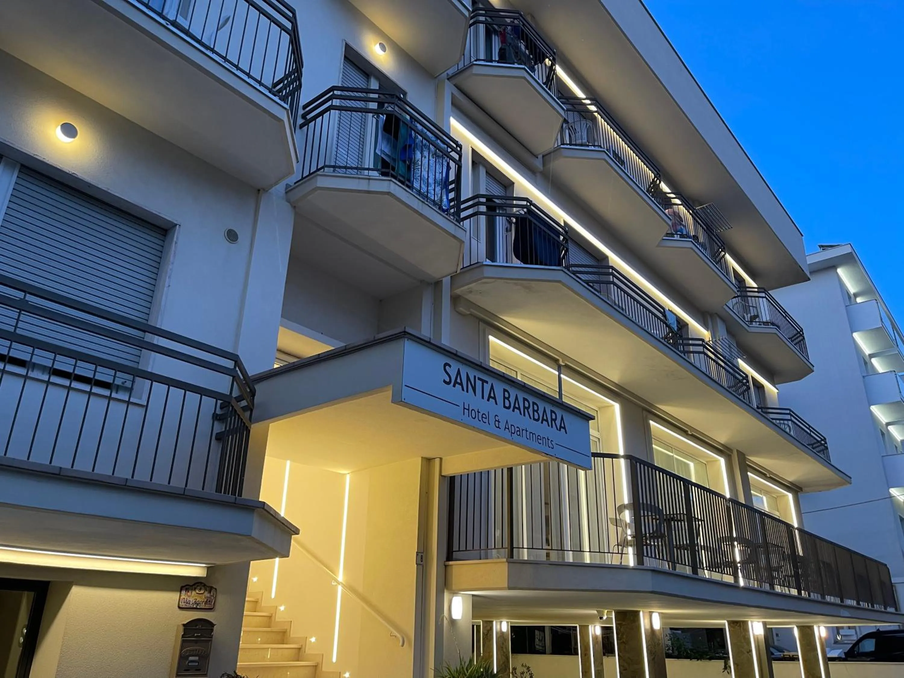 Santa Barbara hotel & apartments
