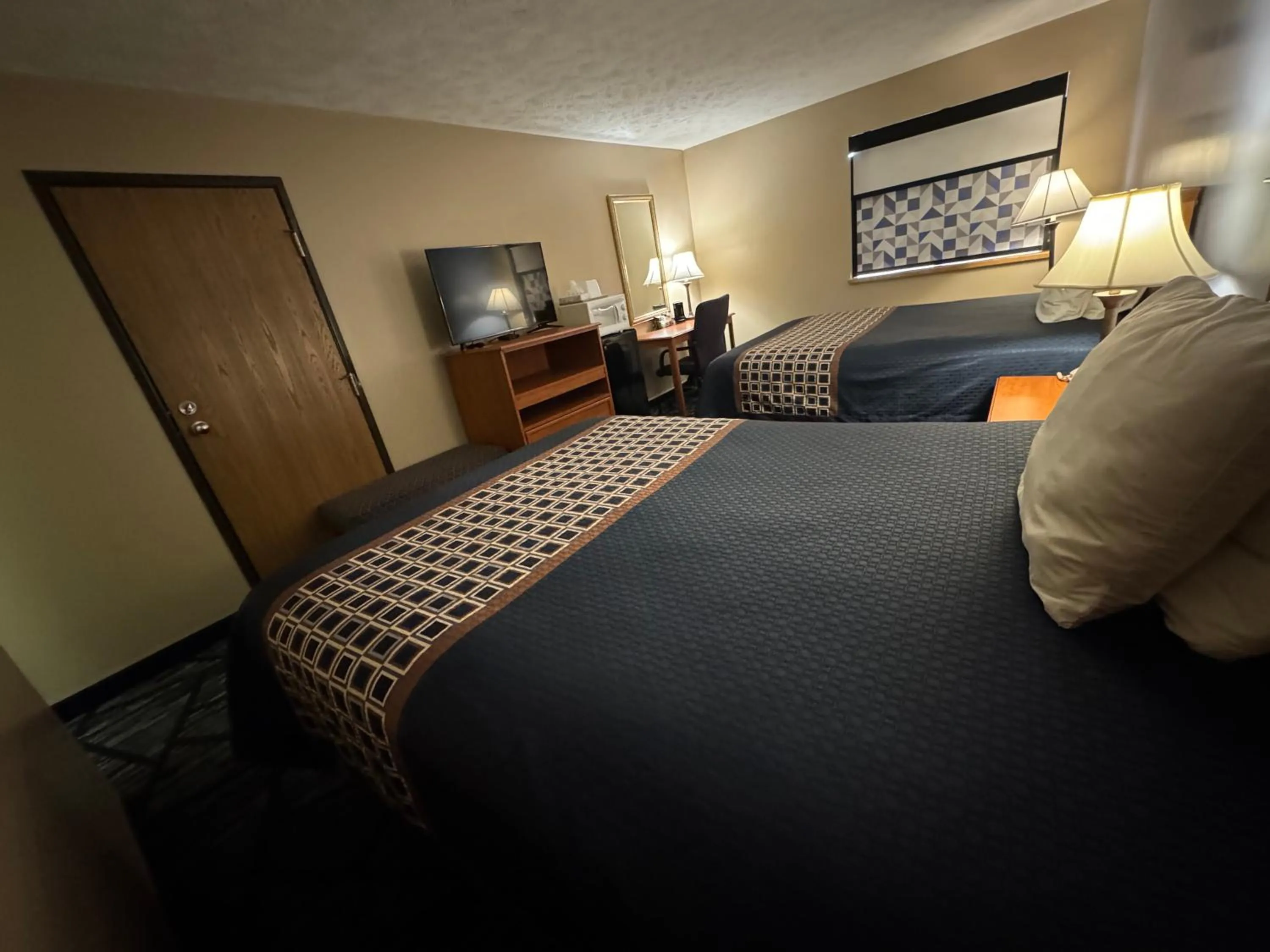 Bed in VICTORIAN INN