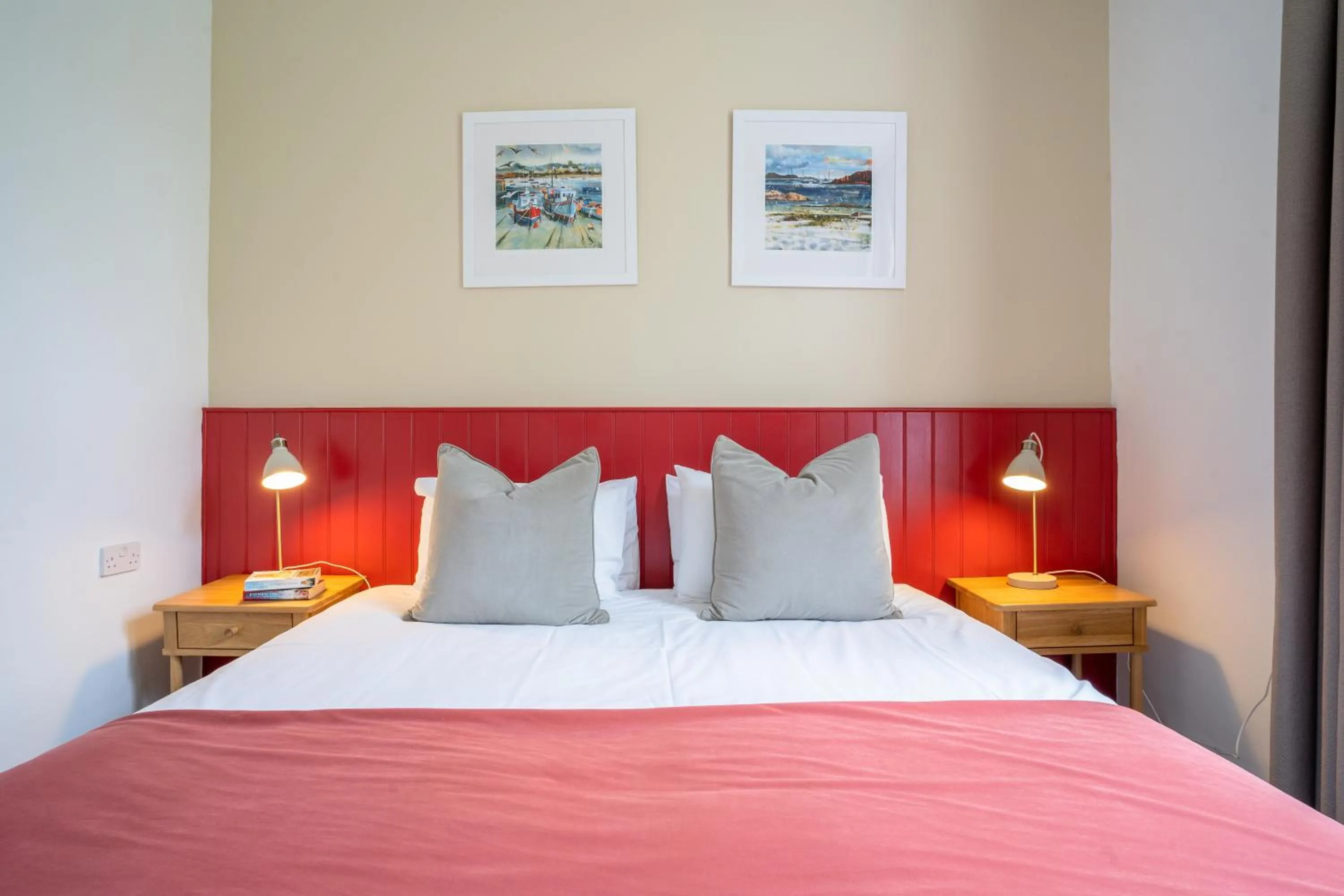 Bed in Tregarthen's Hotel