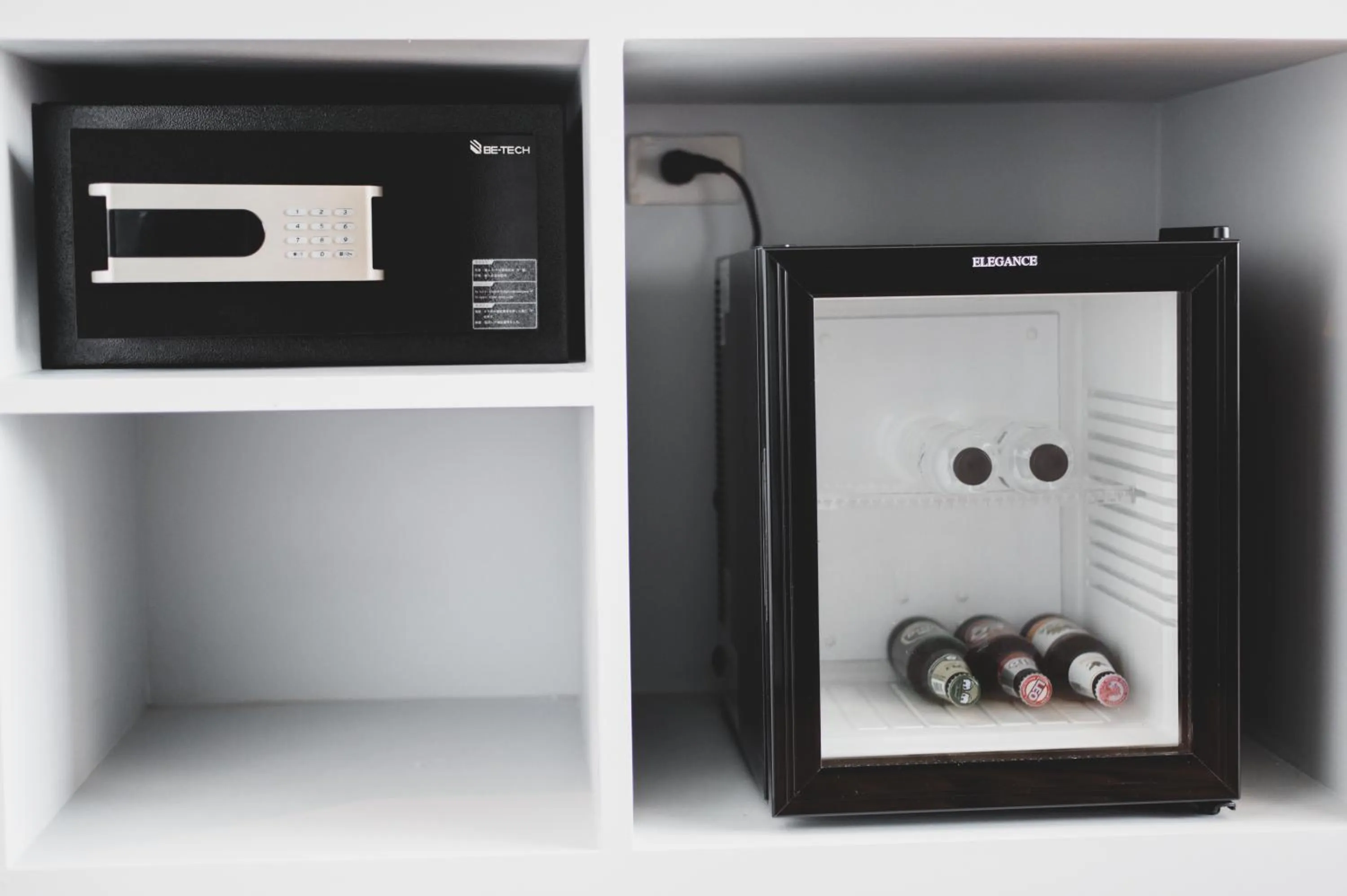 safe in The Wing Boutique Hotel