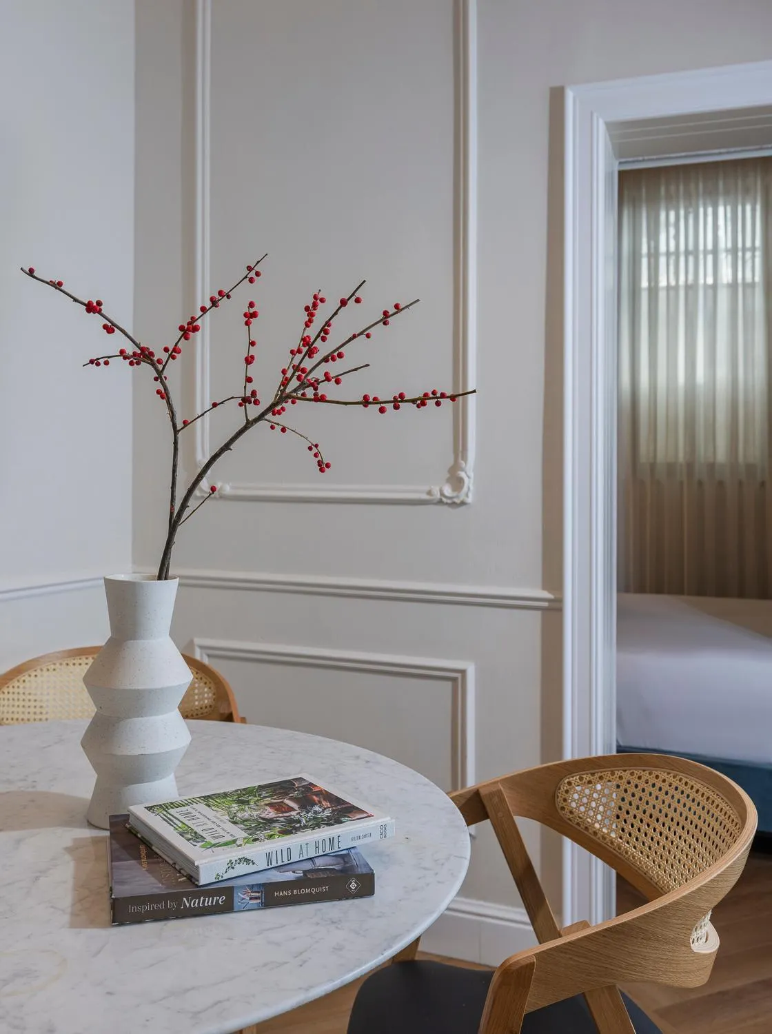 Dining area in Villa Albi - Machne Yehuda Hotel