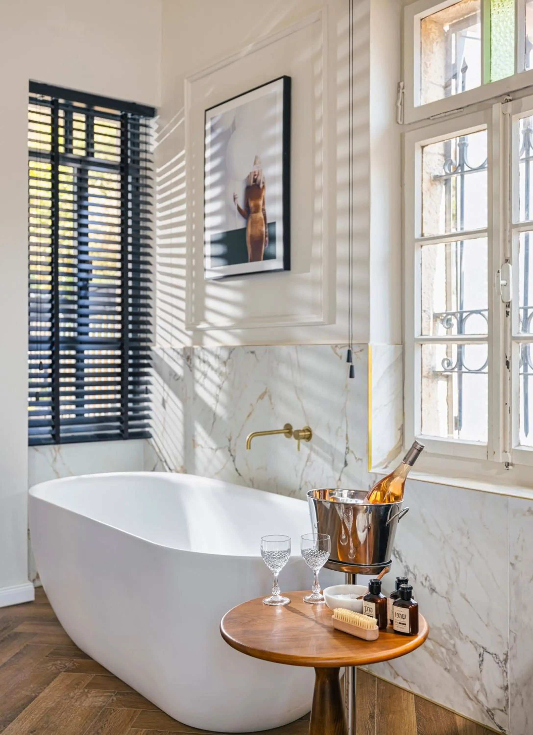 Bath in Villa Albi - Machne Yehuda Hotel