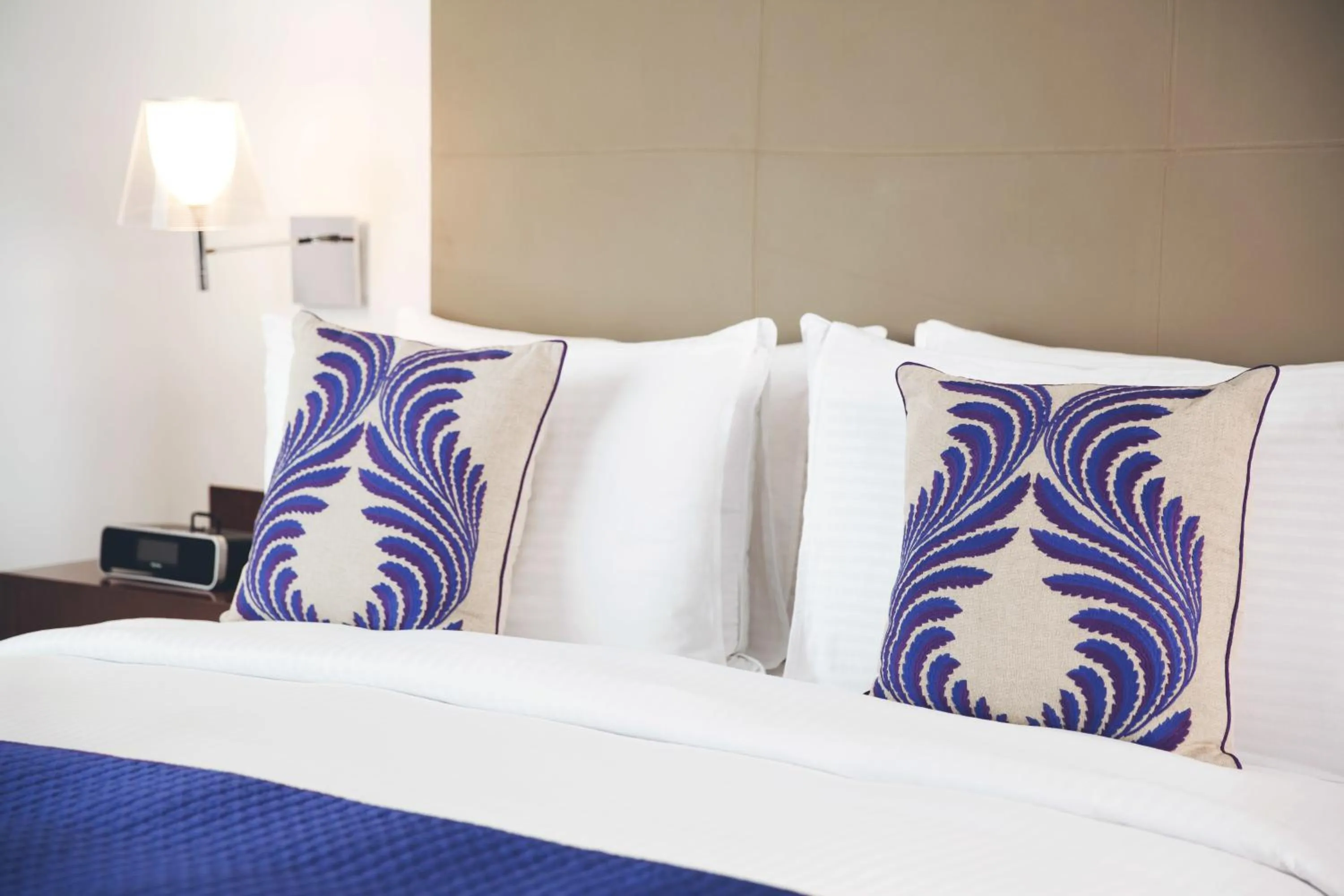 Bed in The Anya Hotel-Golf Course Road