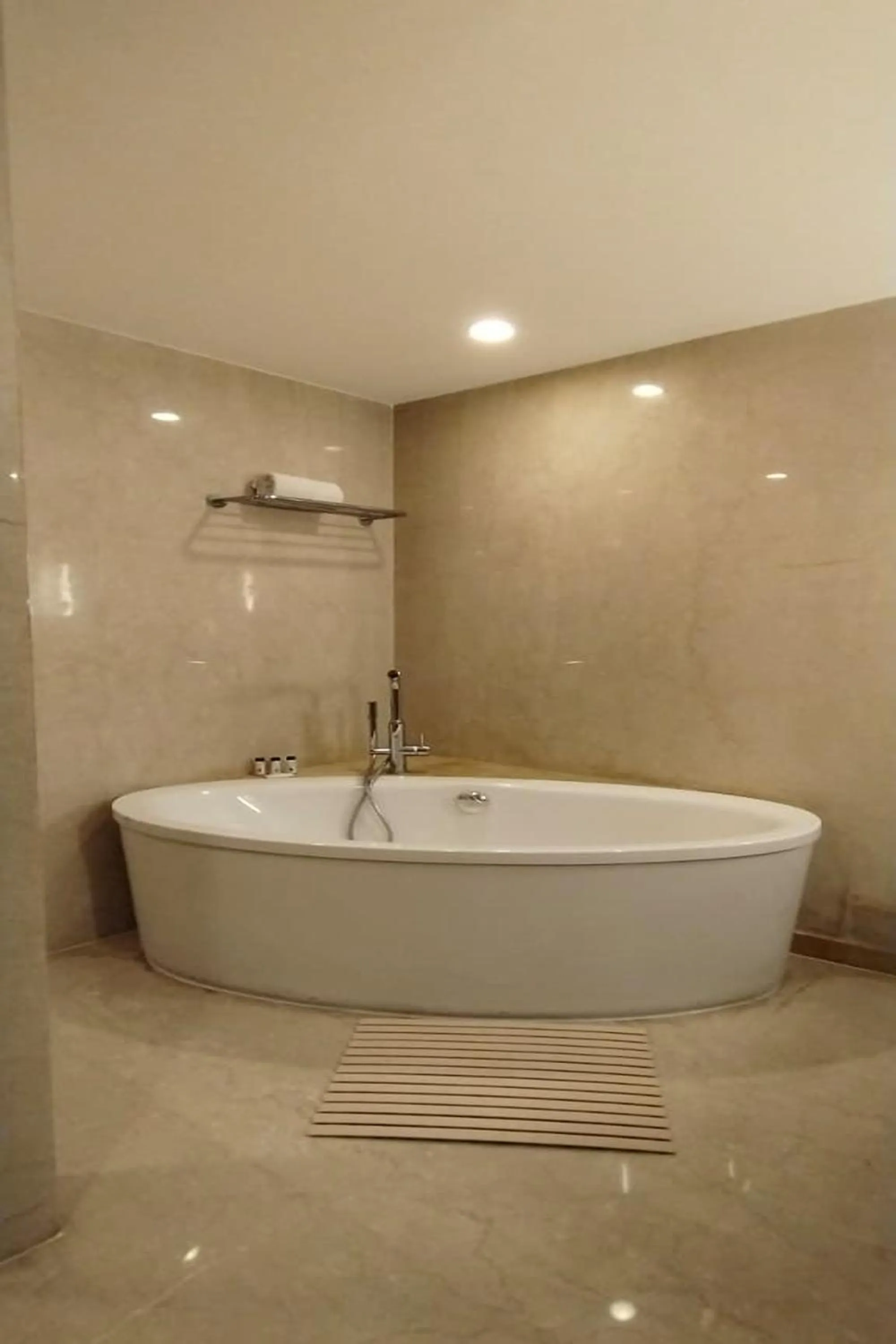 Bathroom in The Anya Hotel-Golf Course Road