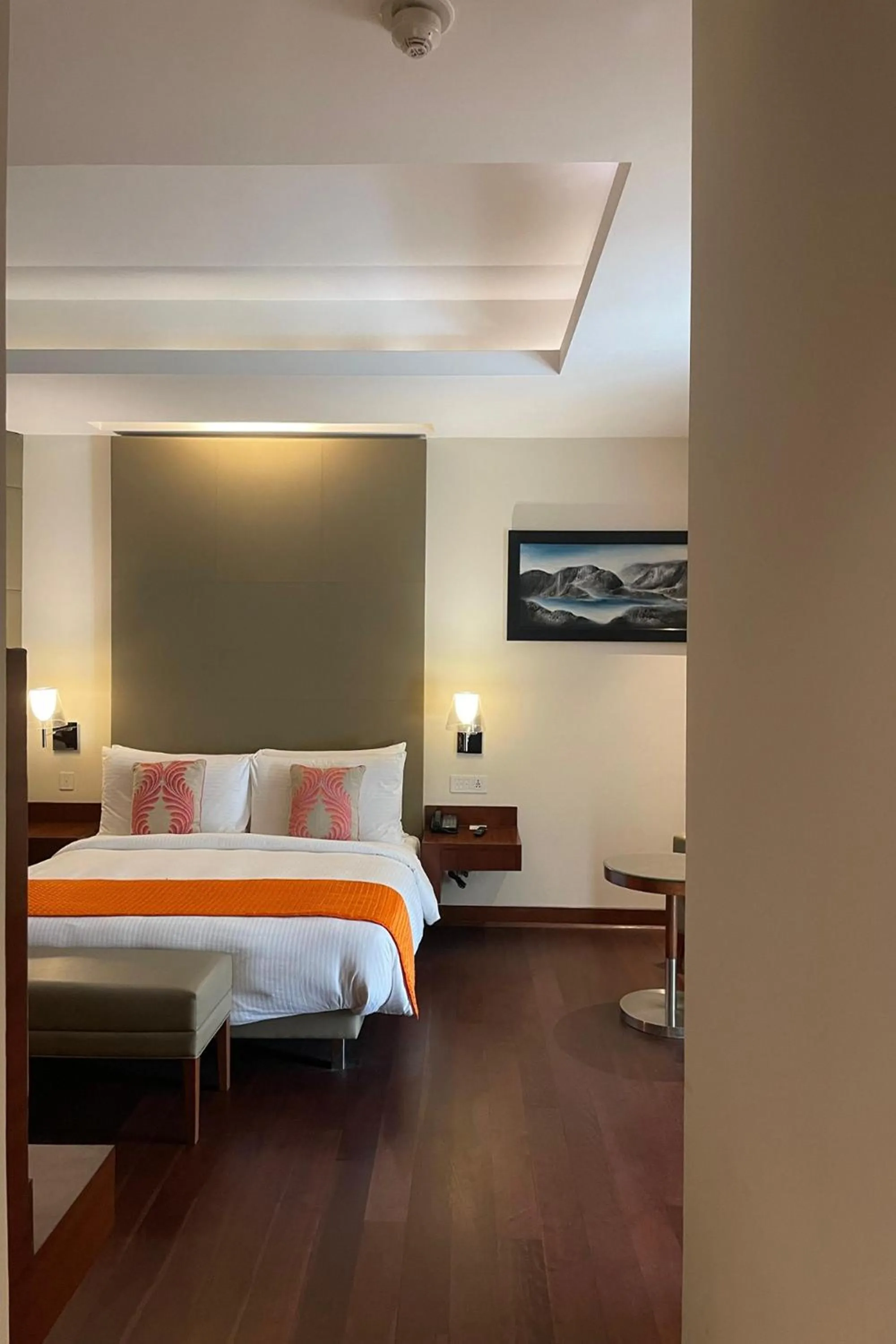 Bed in The Anya Hotel-Golf Course Road