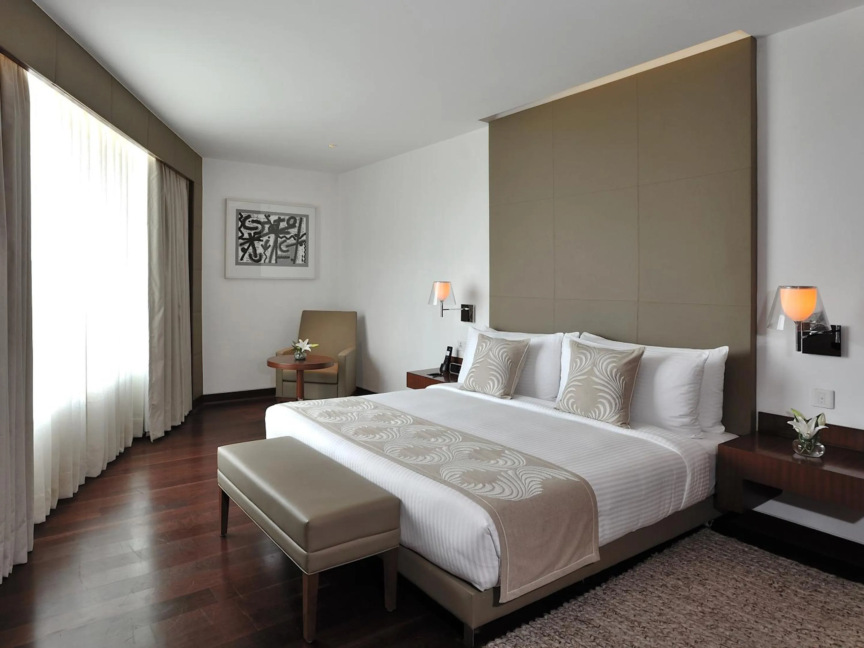 Bed in The Anya Hotel-Golf Course Road
