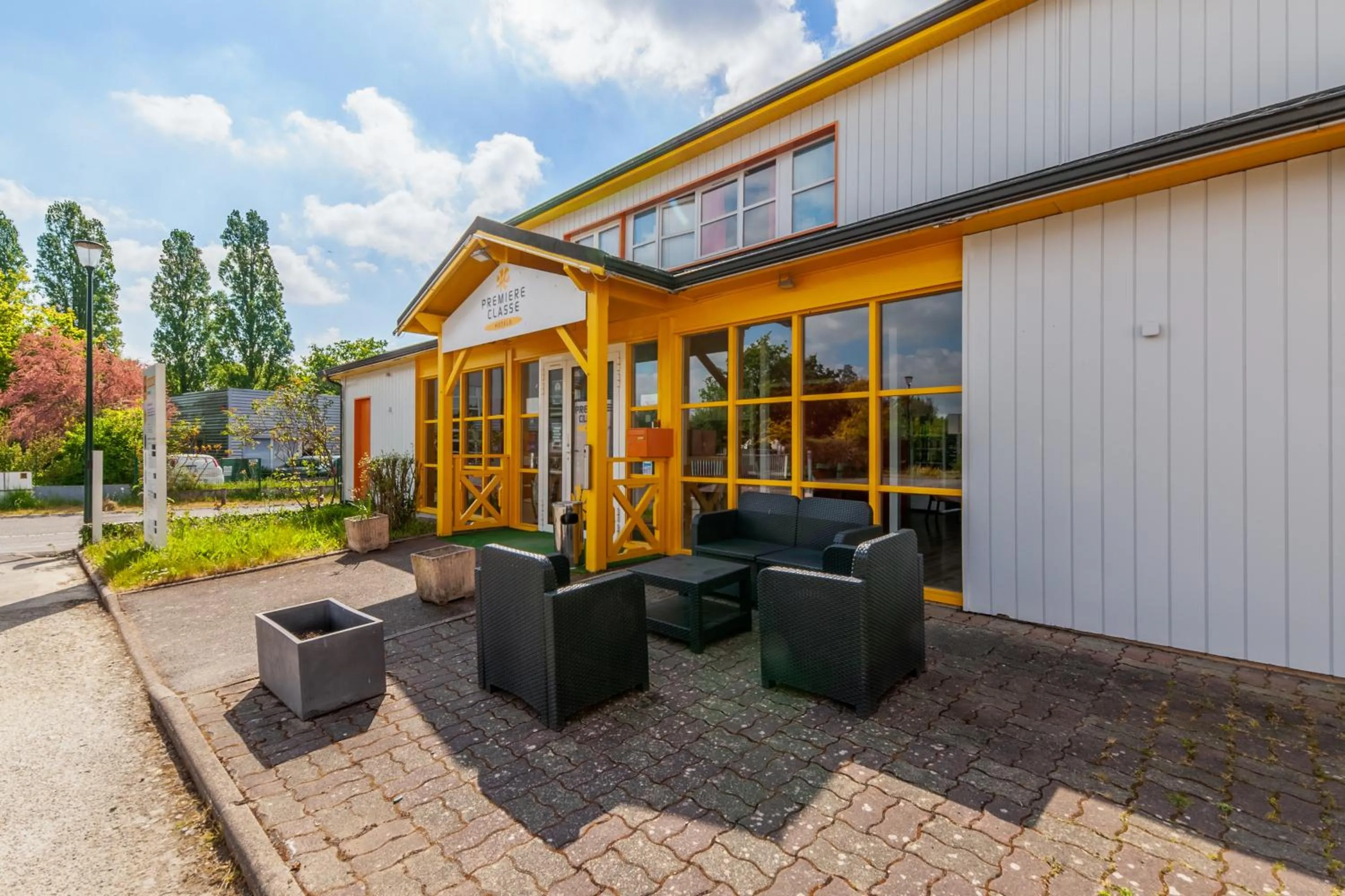 Balcony/Terrace in Premiere Classe Rennes Ouest - Le Rheu
