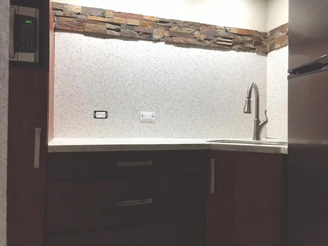 SEGOVIA STUDIO UNITS