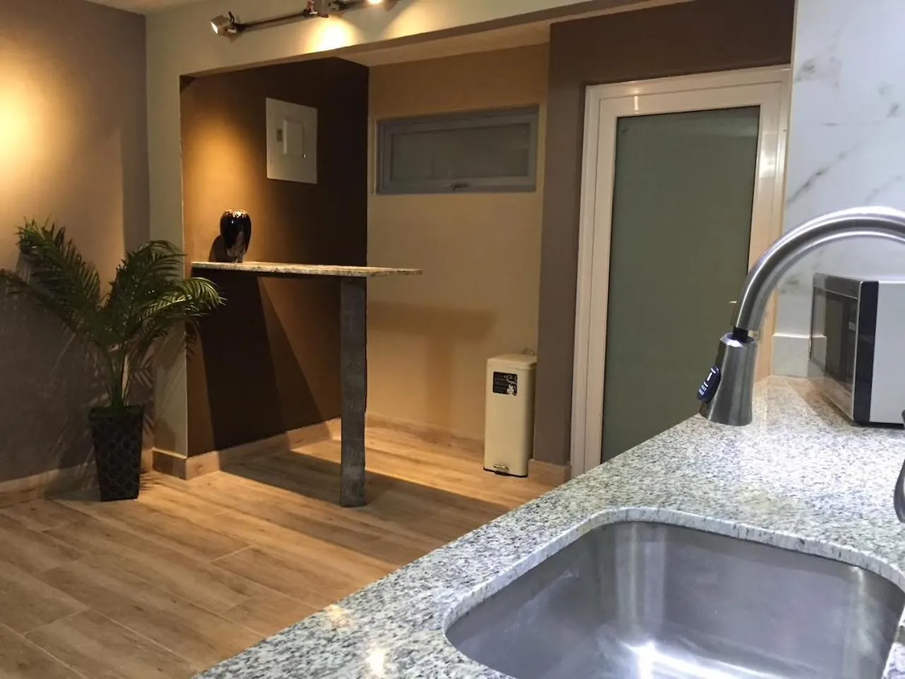 SEGOVIA STUDIO UNITS