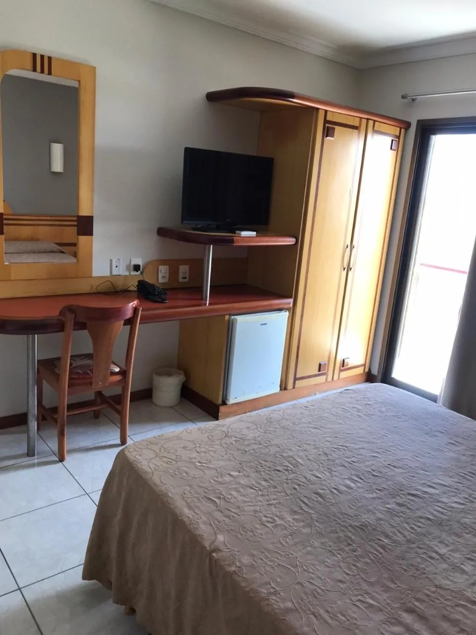 Photo of the whole room, Bed in Hotel Aquarius do Vale