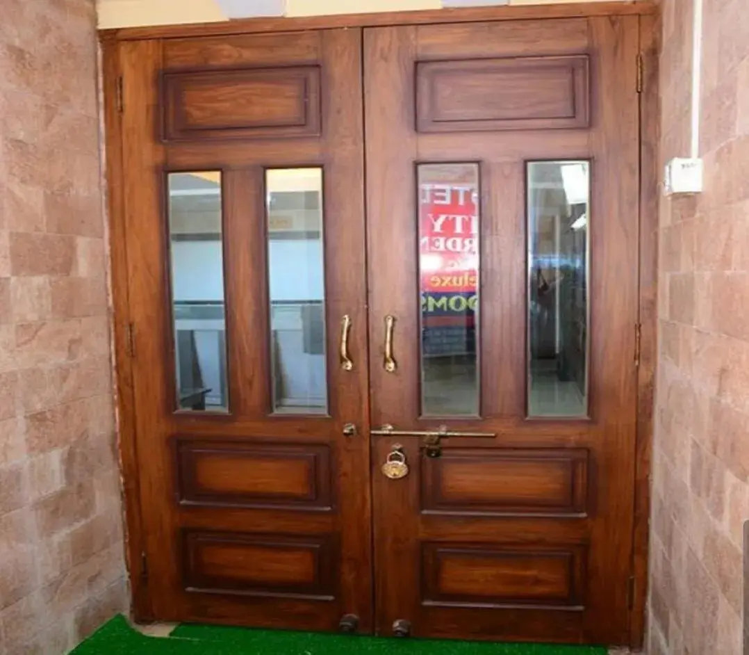 Double Room with Private Bathroom in Hotel City Garden Double Room with Private Bathroom in Hotel City Garden