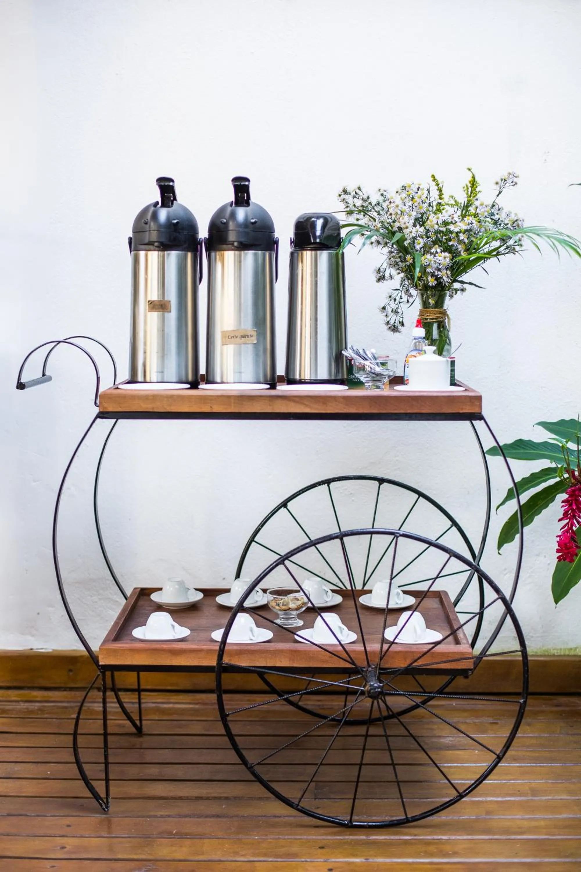 Buffet breakfast in Pousada Jequitibá