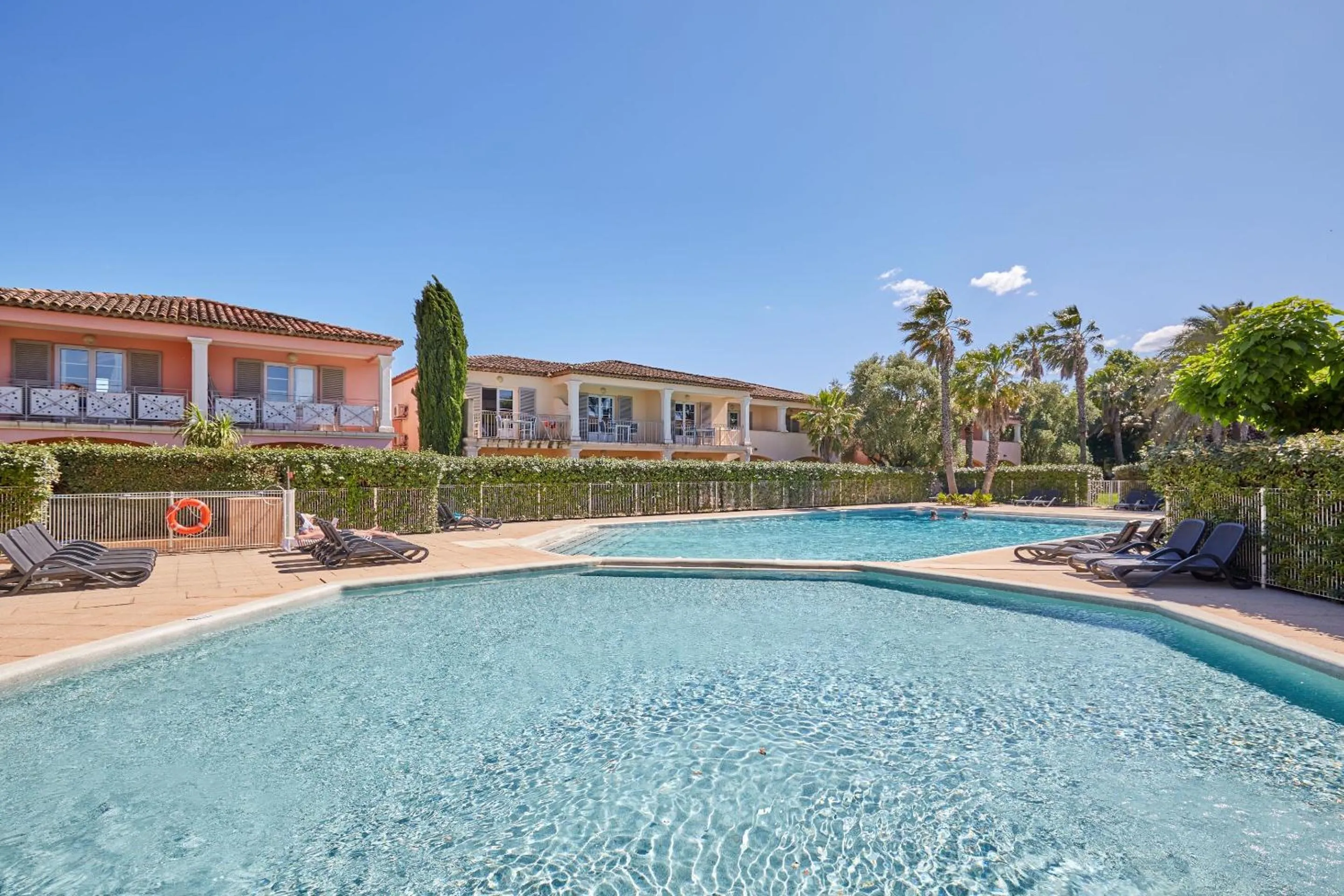 Swimming pool in Résidence Odalys La Palmeraie