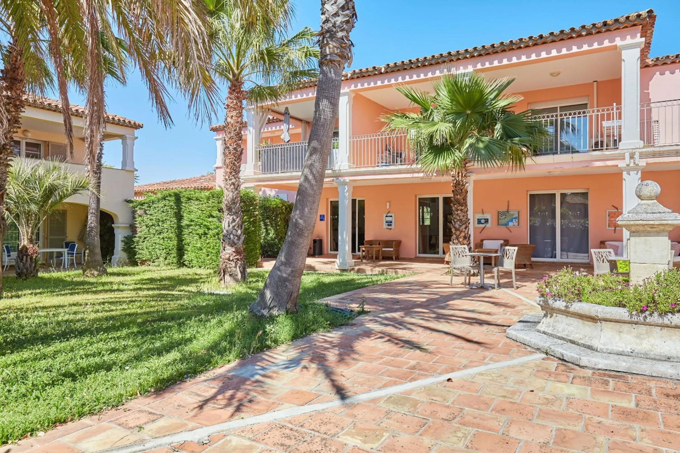 Property building in Résidence Odalys La Palmeraie