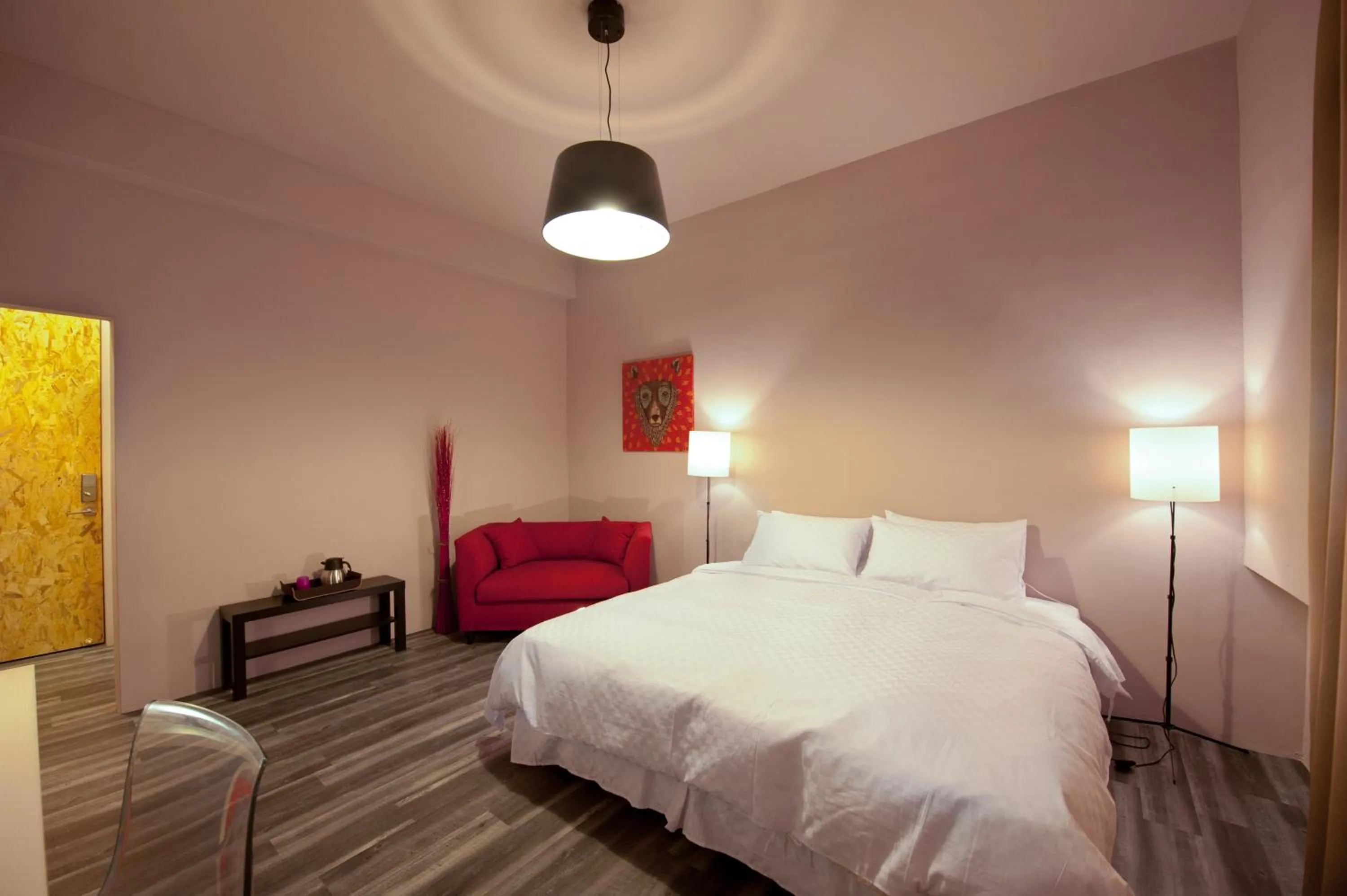 Bed in Leo 111/Arena Ruifeng