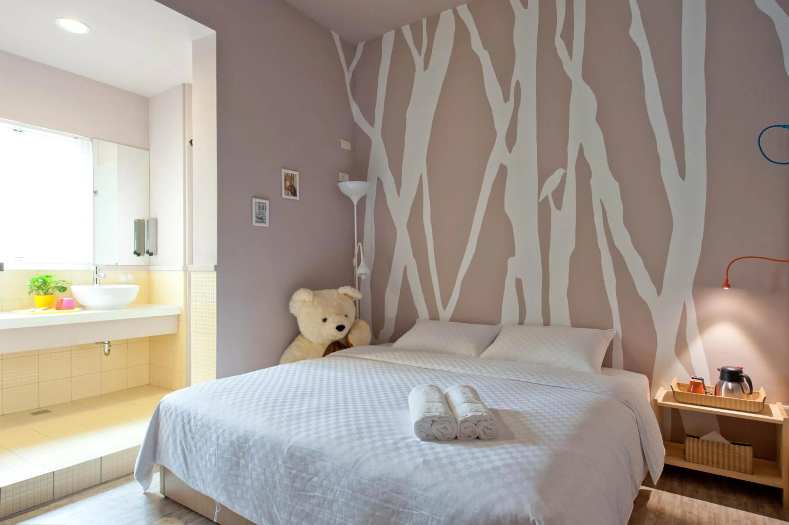 Bed in Leo 111/Arena Ruifeng